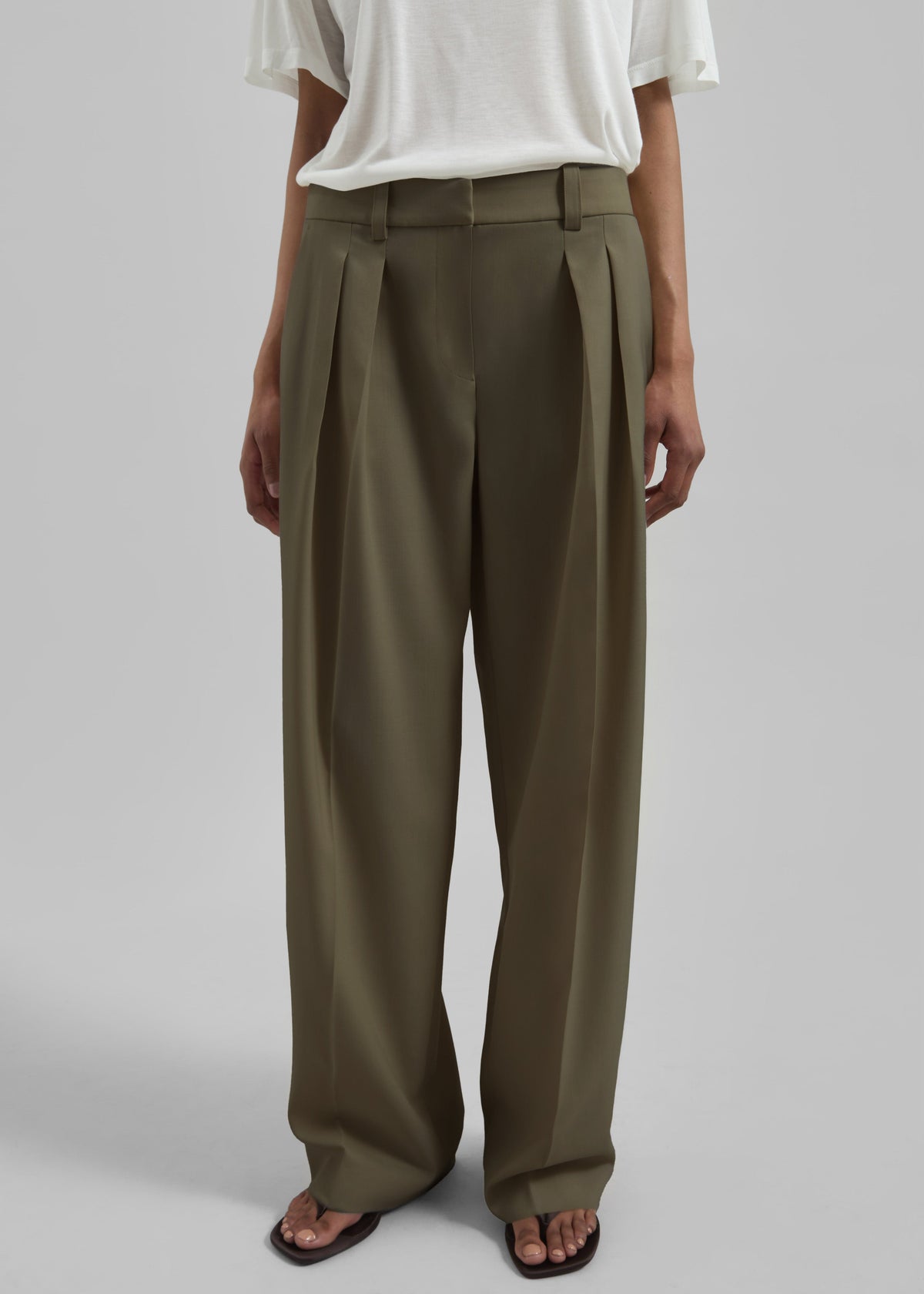Daytona Pleated Trousers - Khaki – view 2 of 6