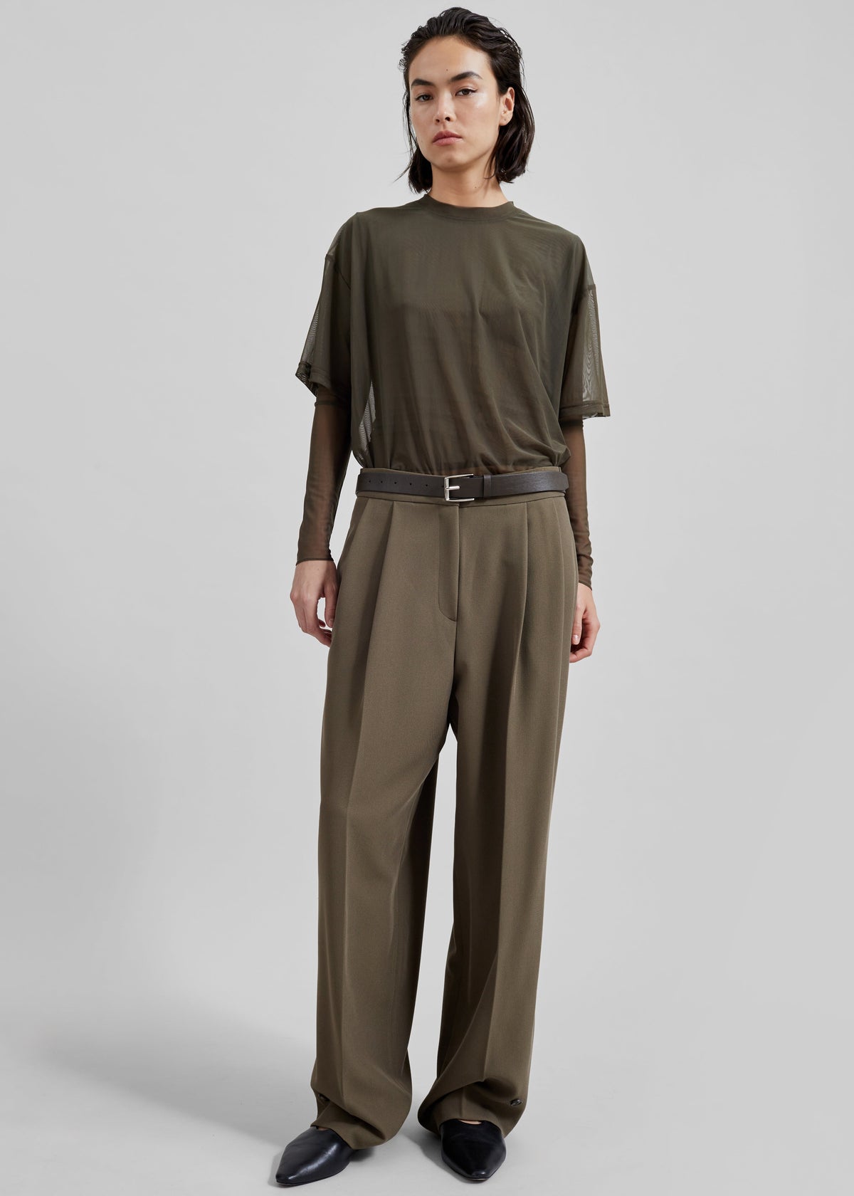 Dina Pleated Trousers - Khaki – view 8 of 16