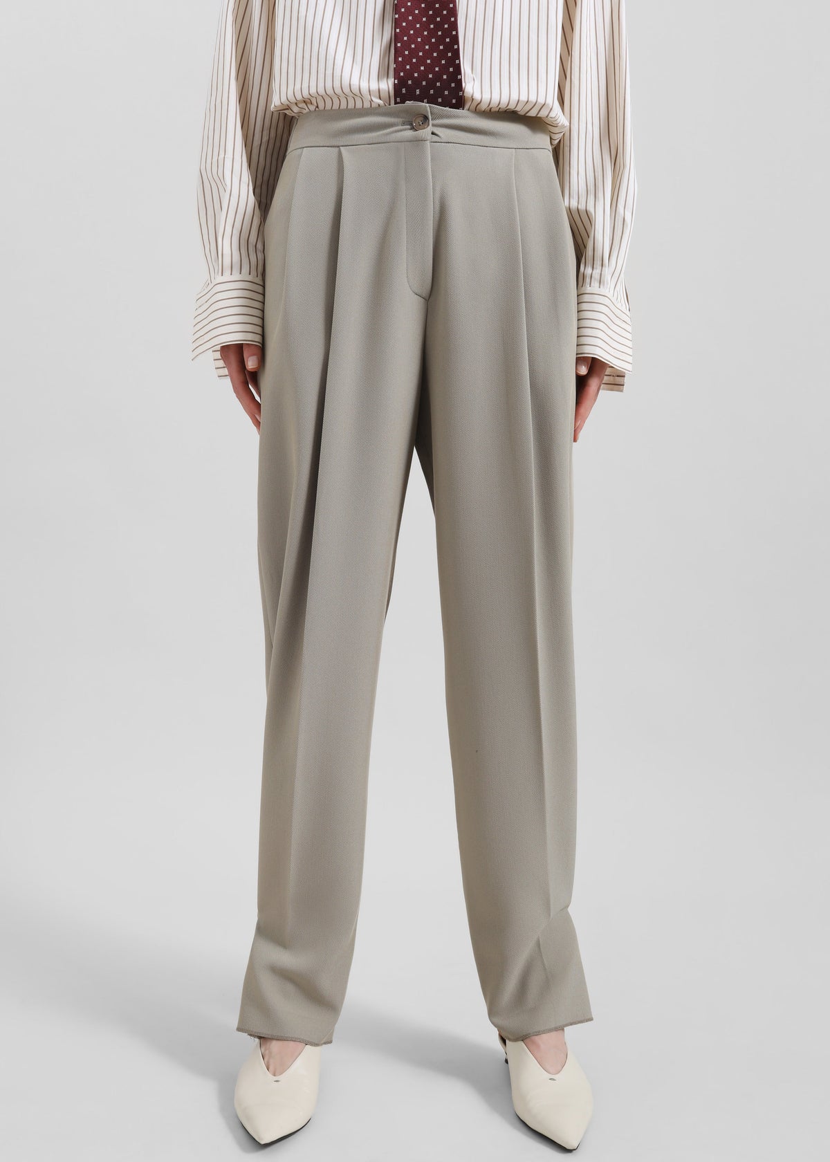 Dina Pleated Trousers - Light Taupe – view 5 of 8