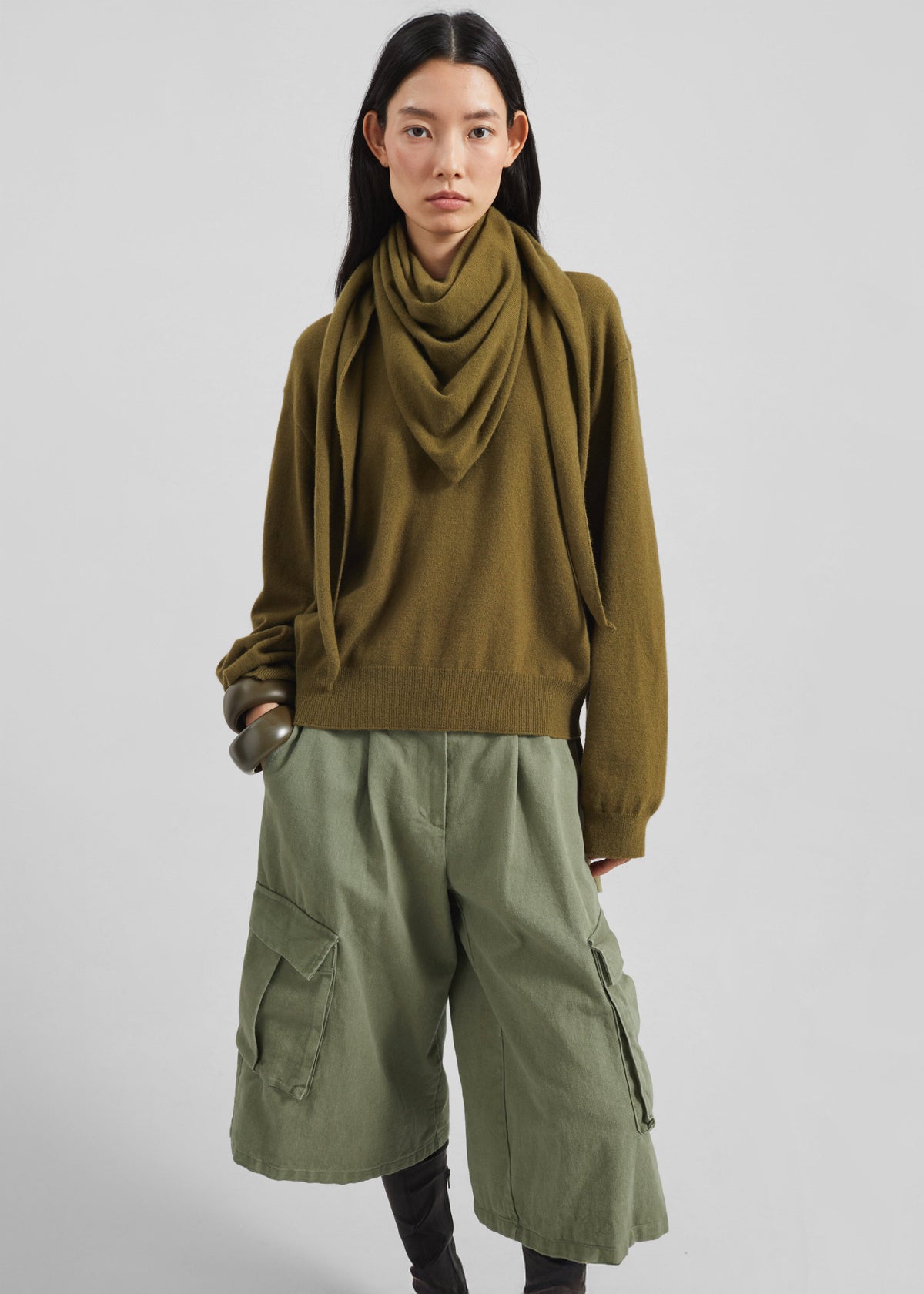 Dorva Cargo Bermuda Shorts - Pale Olive – view 8 of 11