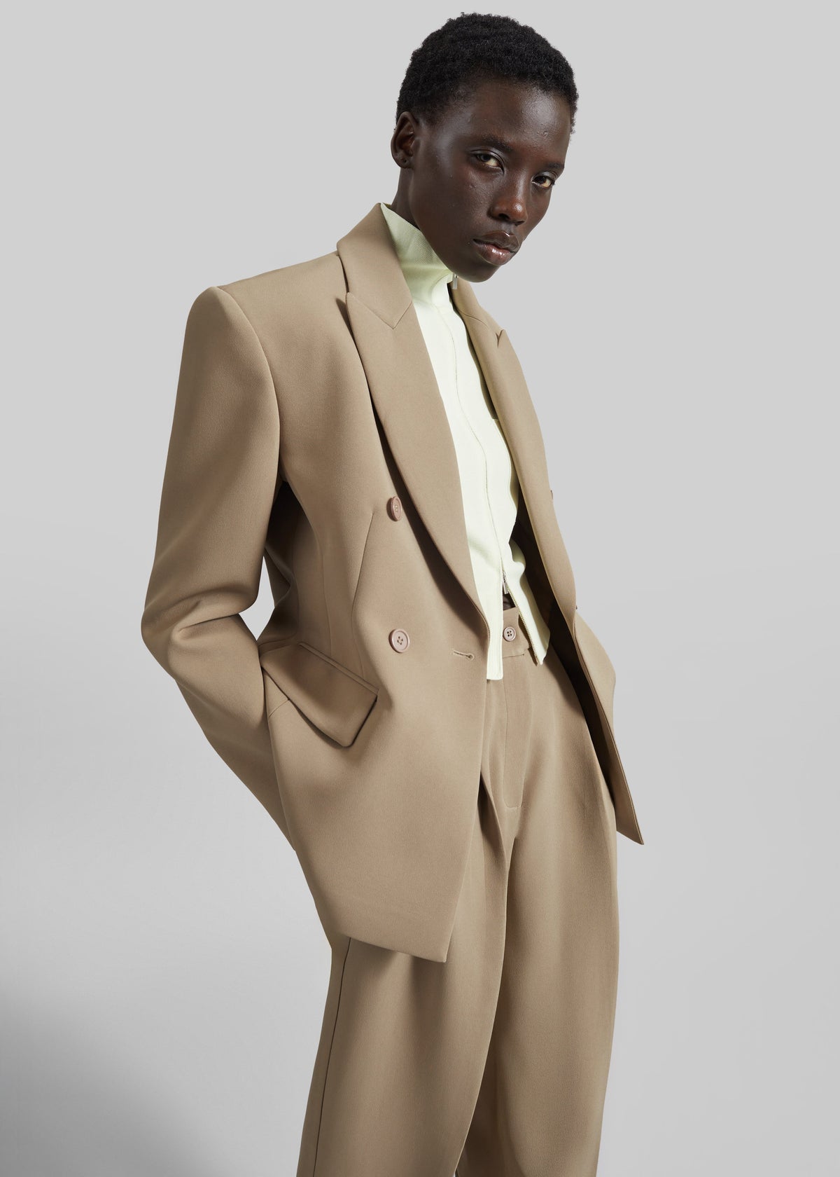 Doyer Cinched Blazer - Beige – view 9 of 10