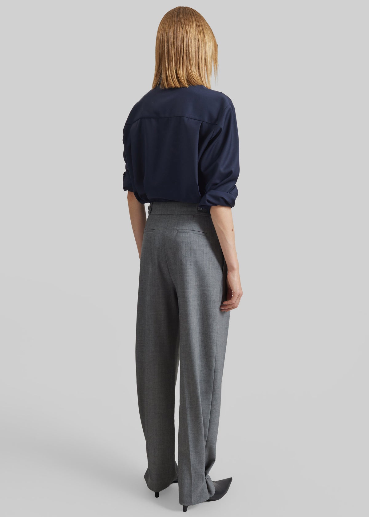 Doyer Pleated Trousers - Light Grey – view 7 of 8