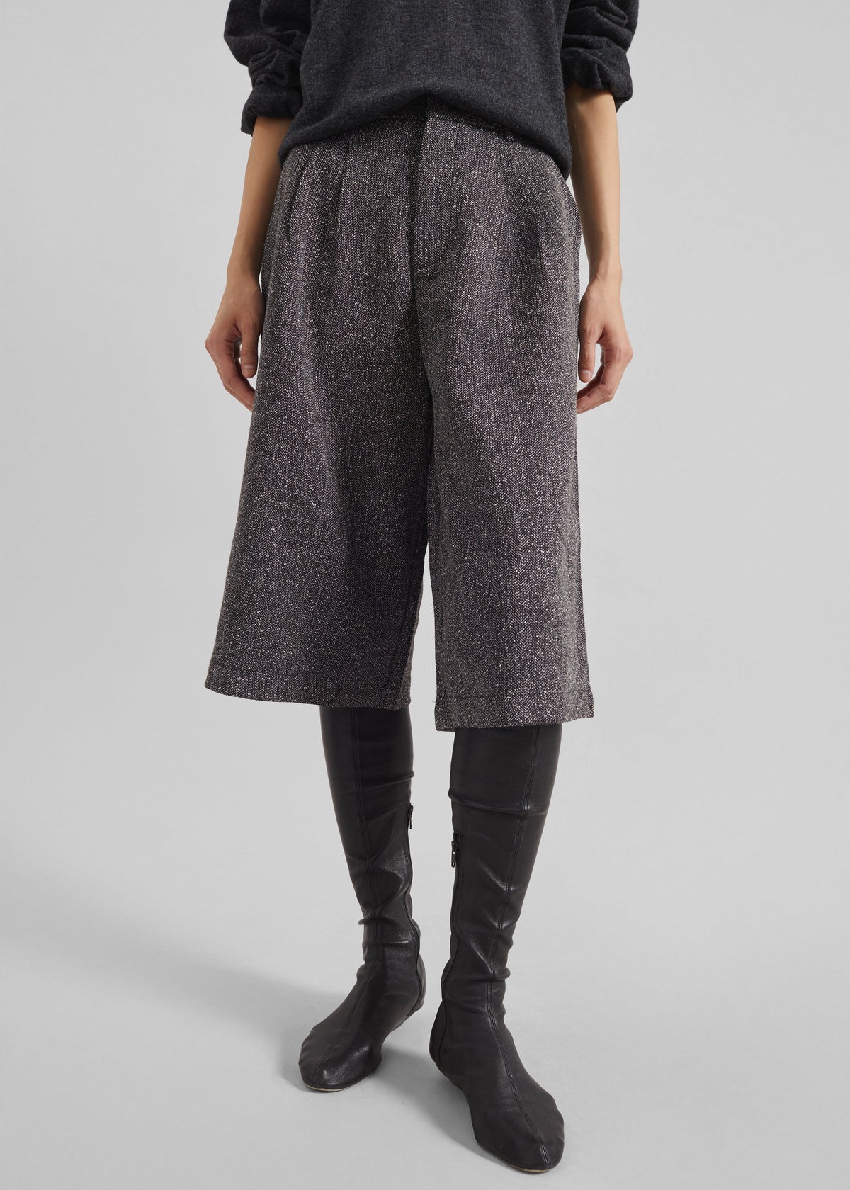 Dunley Bermuda Shorts - Charcoal Melange – view 2 of 9