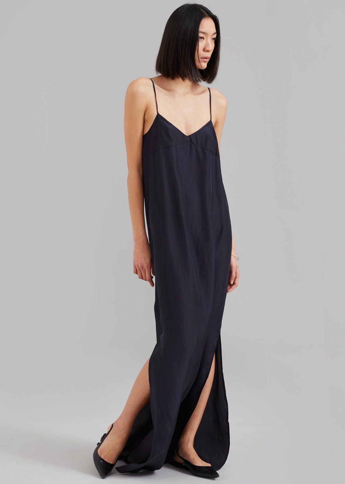 Dylana Sleeveless Maxi Dress - Navy – view 4 of 9