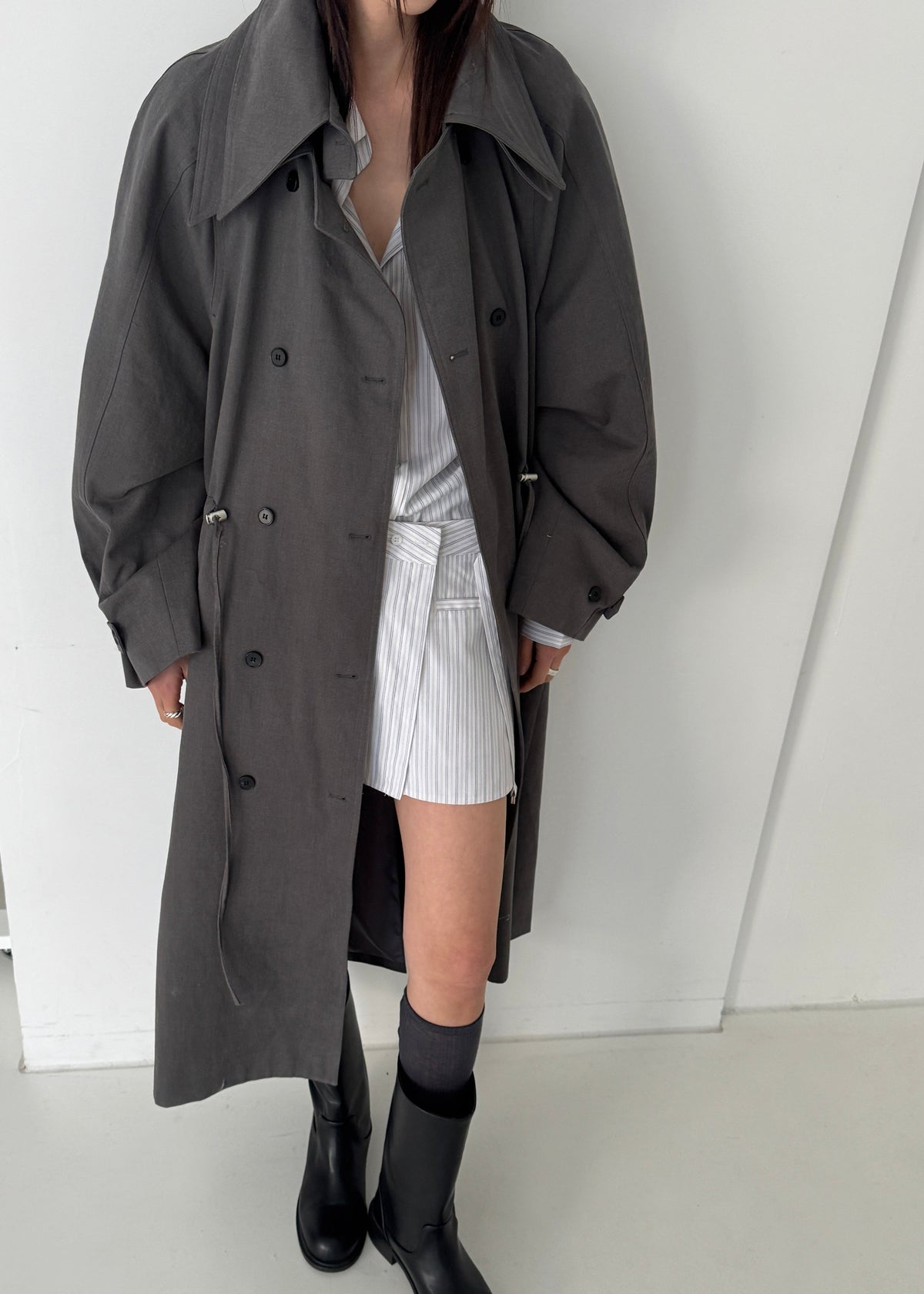 Elrod Drawstring Trench - Grey – view 5 of 9