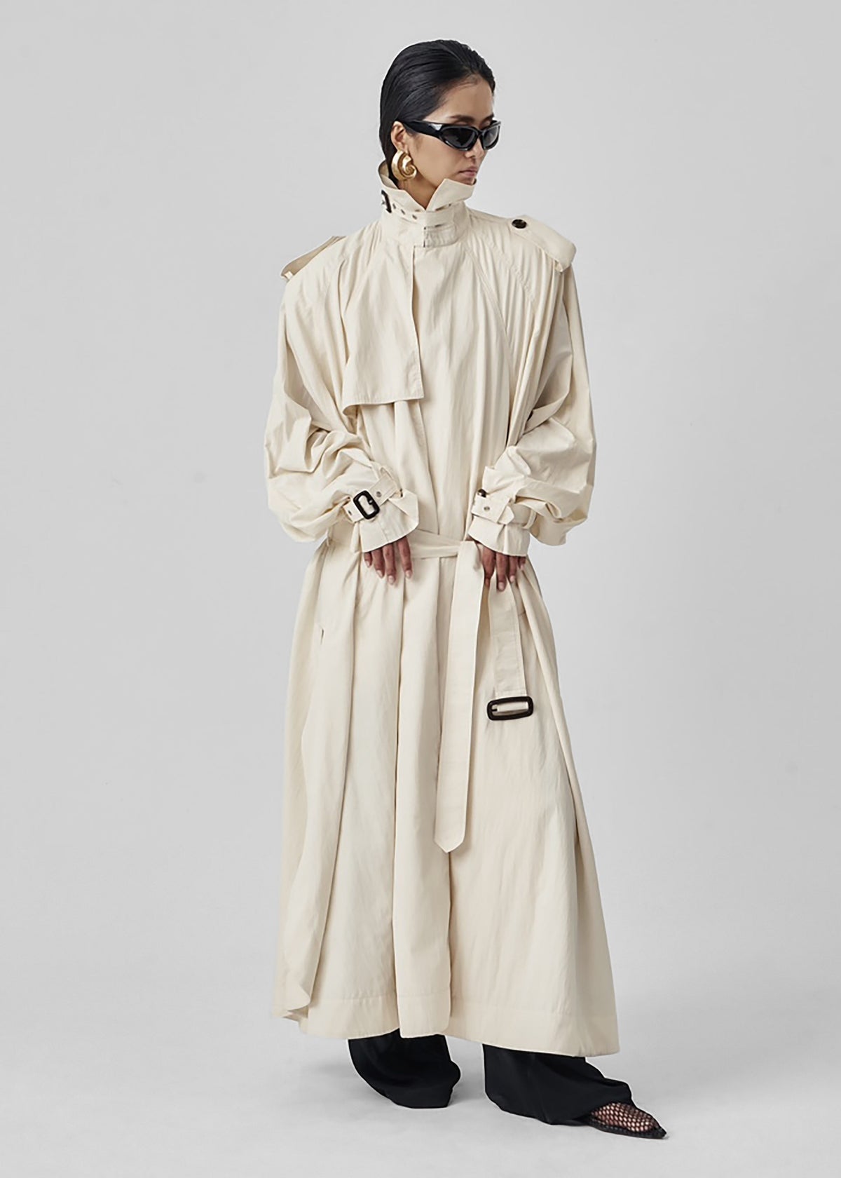 Elsdon Fluid Long Trench - Light Beige – view 8 of 11