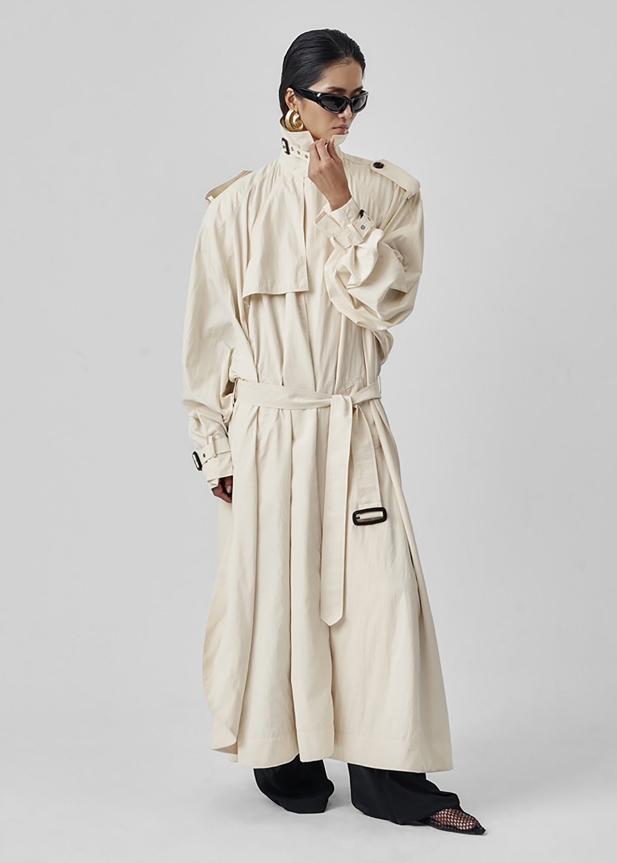 Elsdon Fluid Long Trench - Light Beige – view 9 of 11