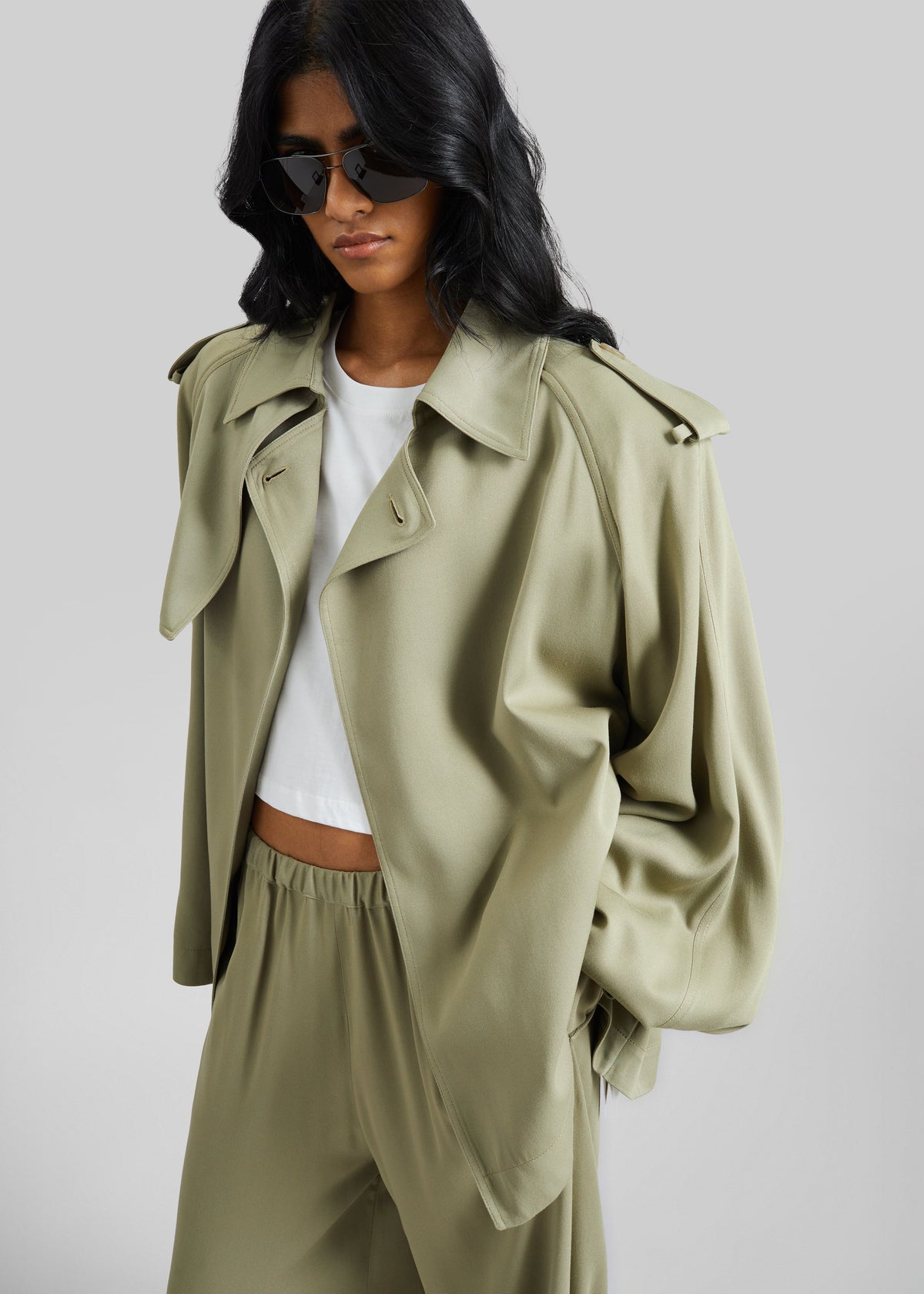 Elva Fluid Short Trench - Sage – view 6 of 9
