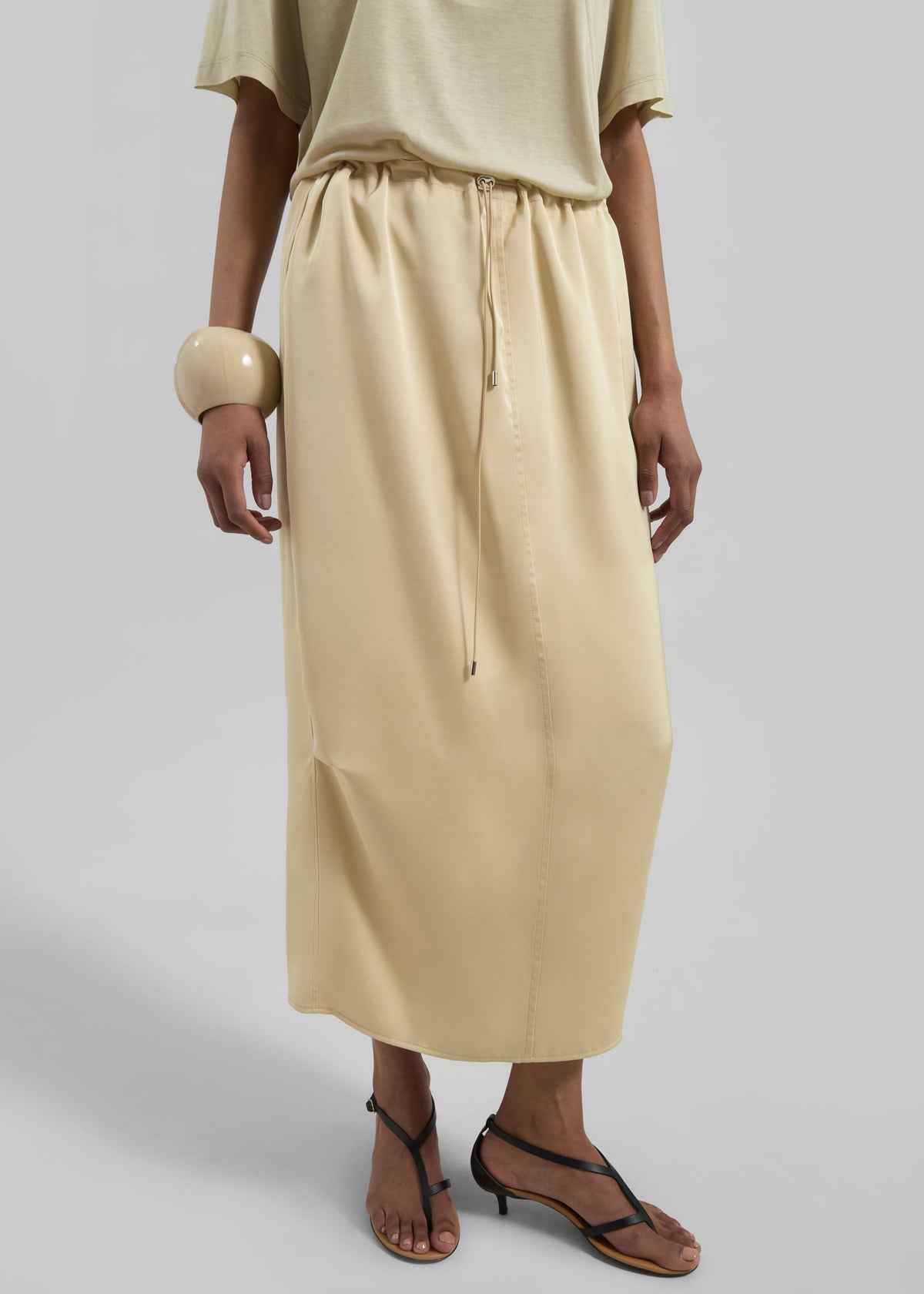 Elvas Satin Midi Skirt - Pale Yellow – view 2 of 9