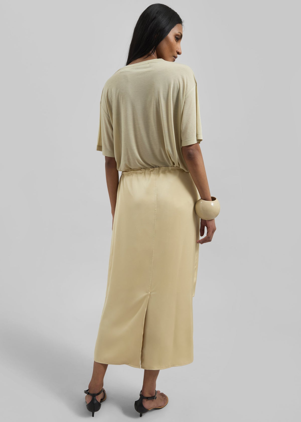 Elvas Satin Midi Skirt - Pale Yellow – view 8 of 9