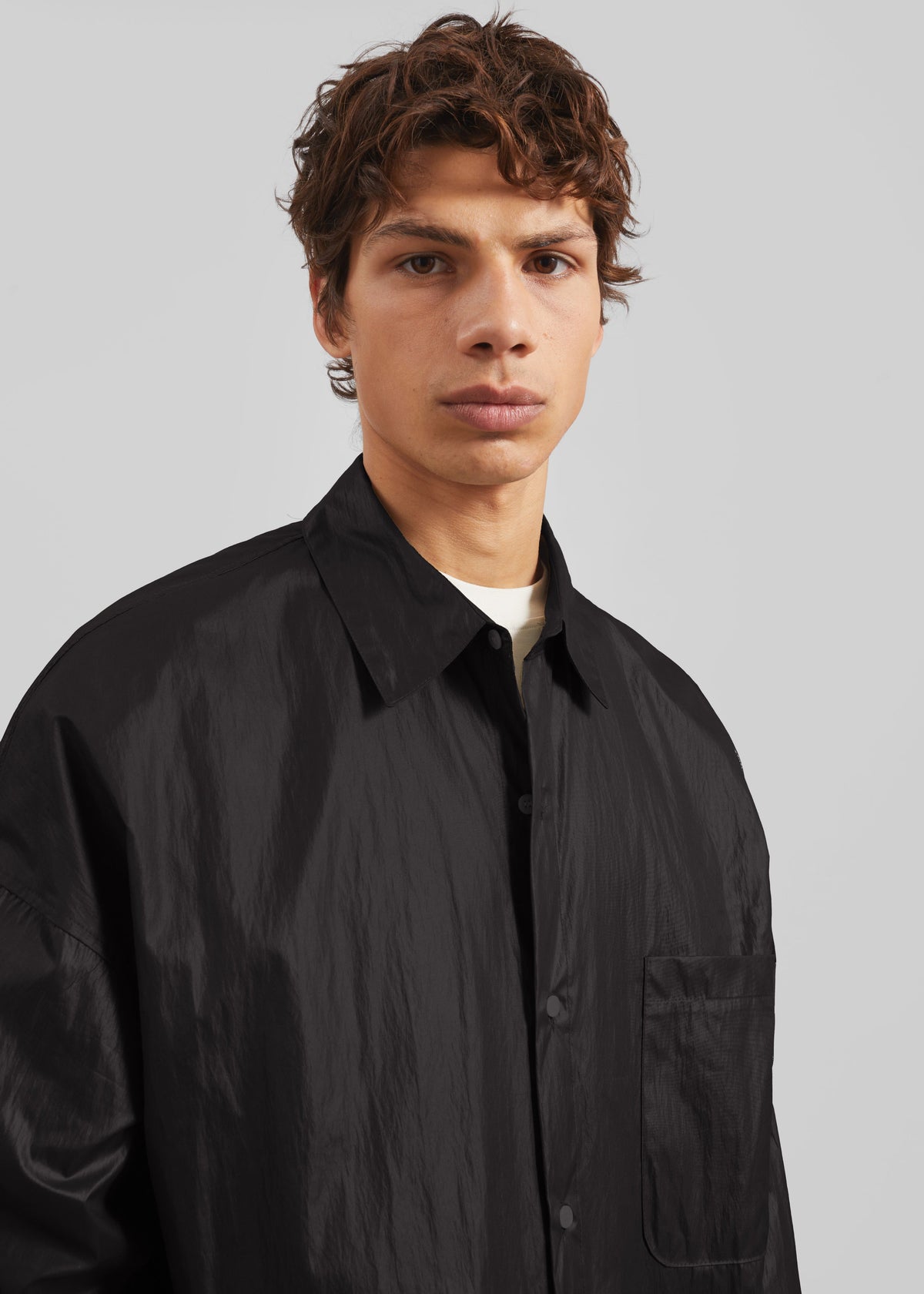 Etah Lustrous Oversized Shirt - Black – view 2 of 6