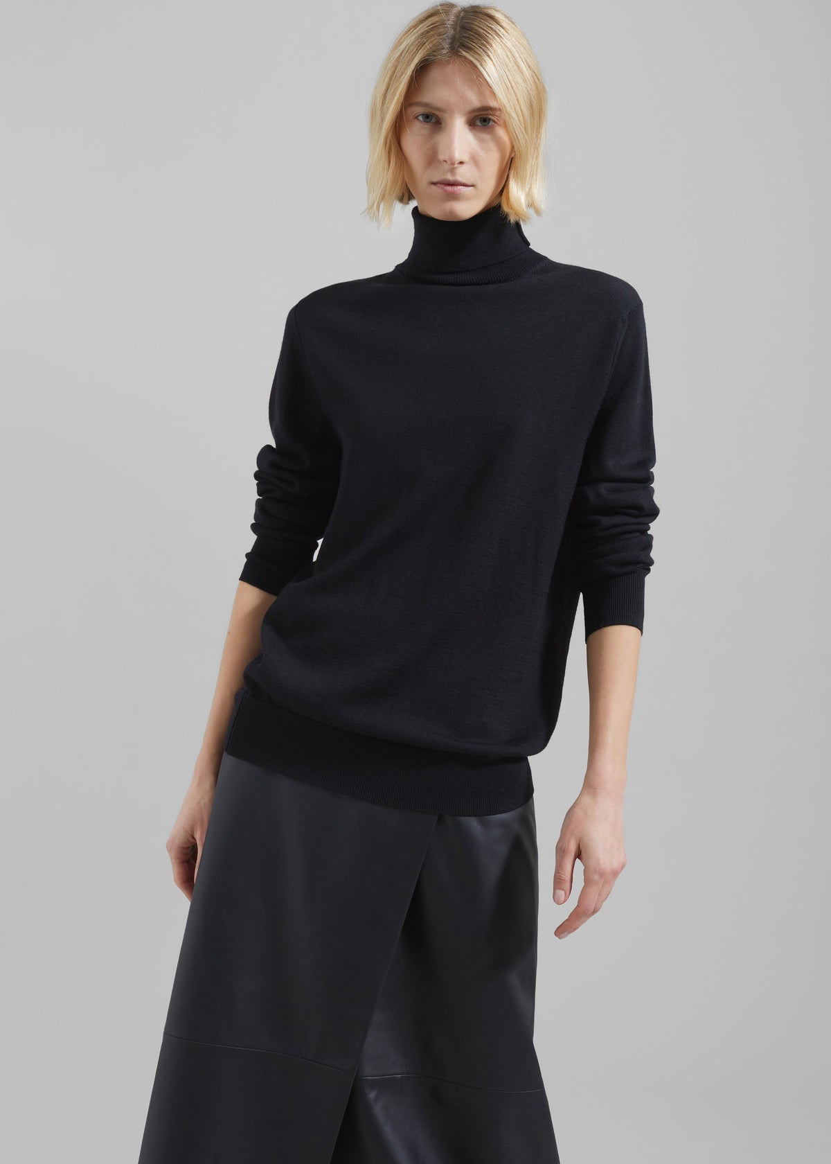 Eve Thin Turtleneck Sweater - Black – view 7 of 9