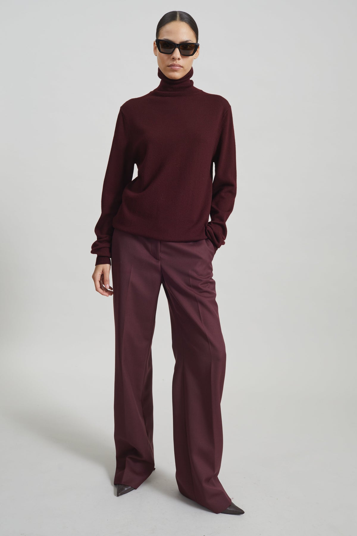 Eve Thin Turtleneck Sweater - Burgundy – view 3 of 10