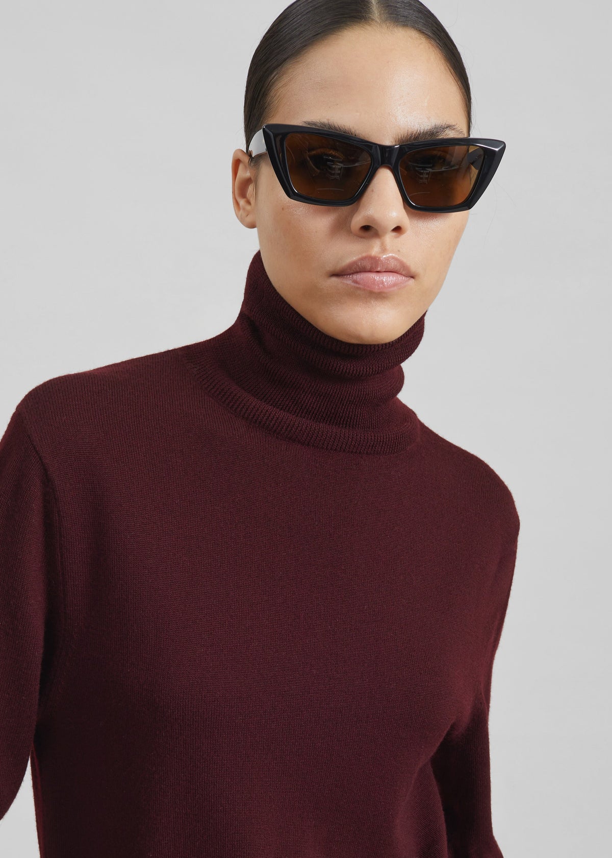 Eve Thin Turtleneck Sweater - Burgundy – view 2 of 10