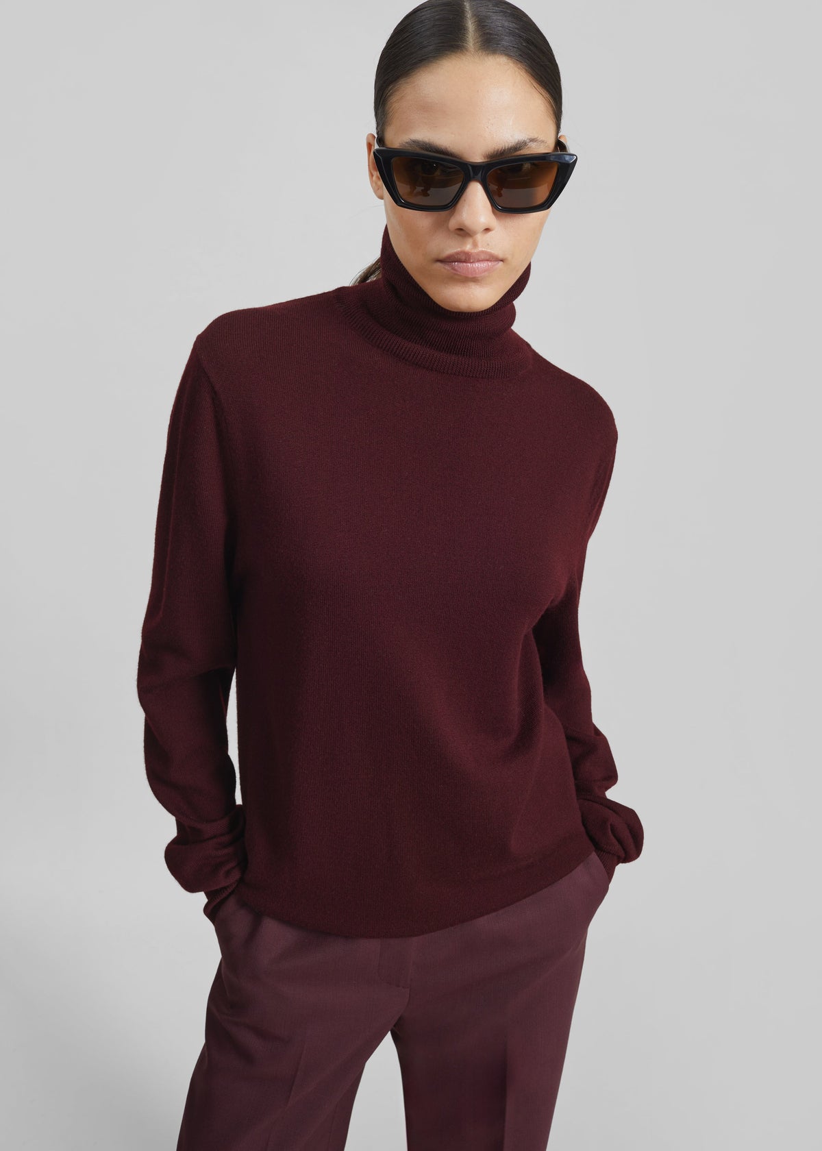 Eve Thin Turtleneck Sweater - Burgundy – view 1 of 10