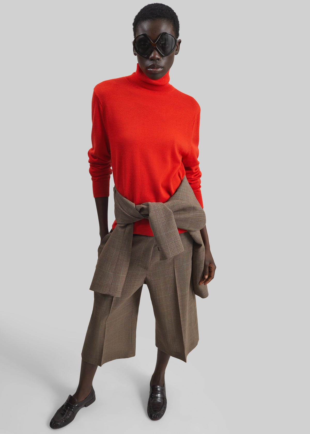 Eve Thin Turtleneck Sweater - Red – view 2 of 7
