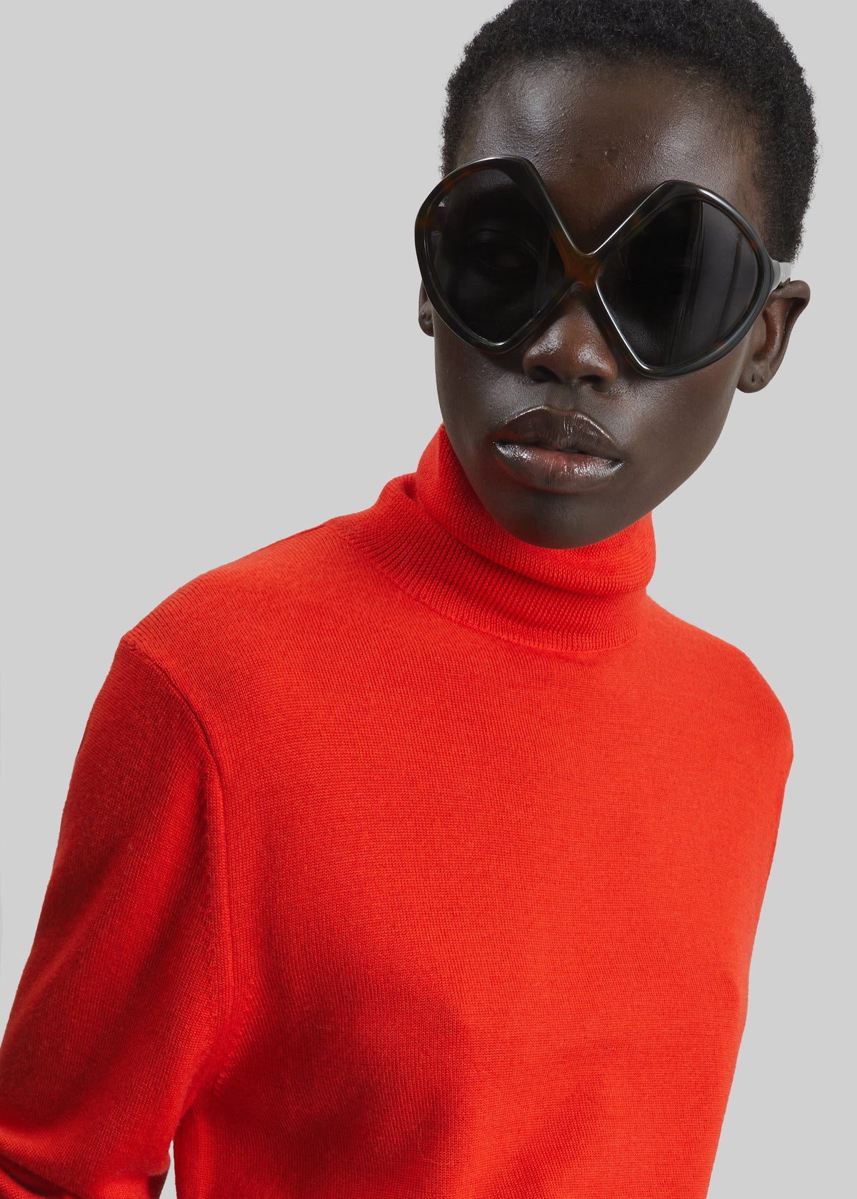 Eve Thin Turtleneck Sweater - Red – view 5 of 7