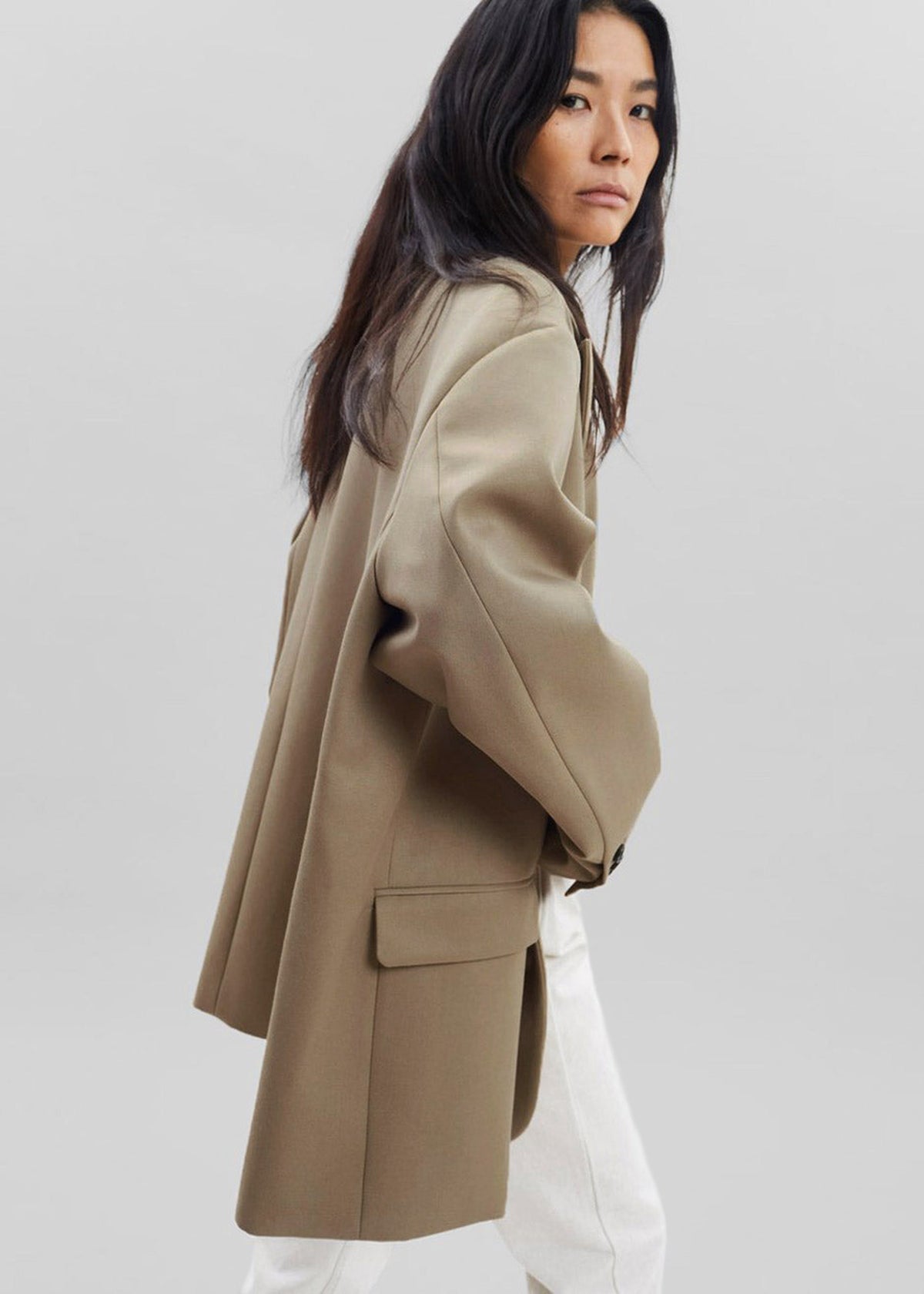 Nickishop Oversized Boyfriend Blazer - Desert Taupe – view 3 of 9
