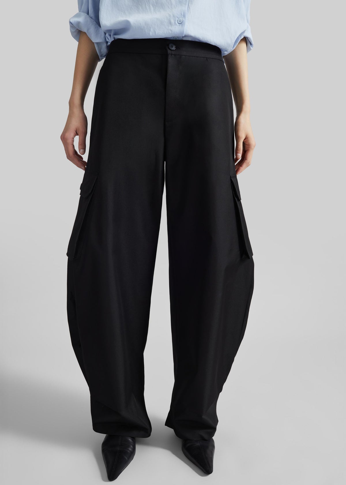 Geilo Barrel Leg Pants - Black – view 2 of 8