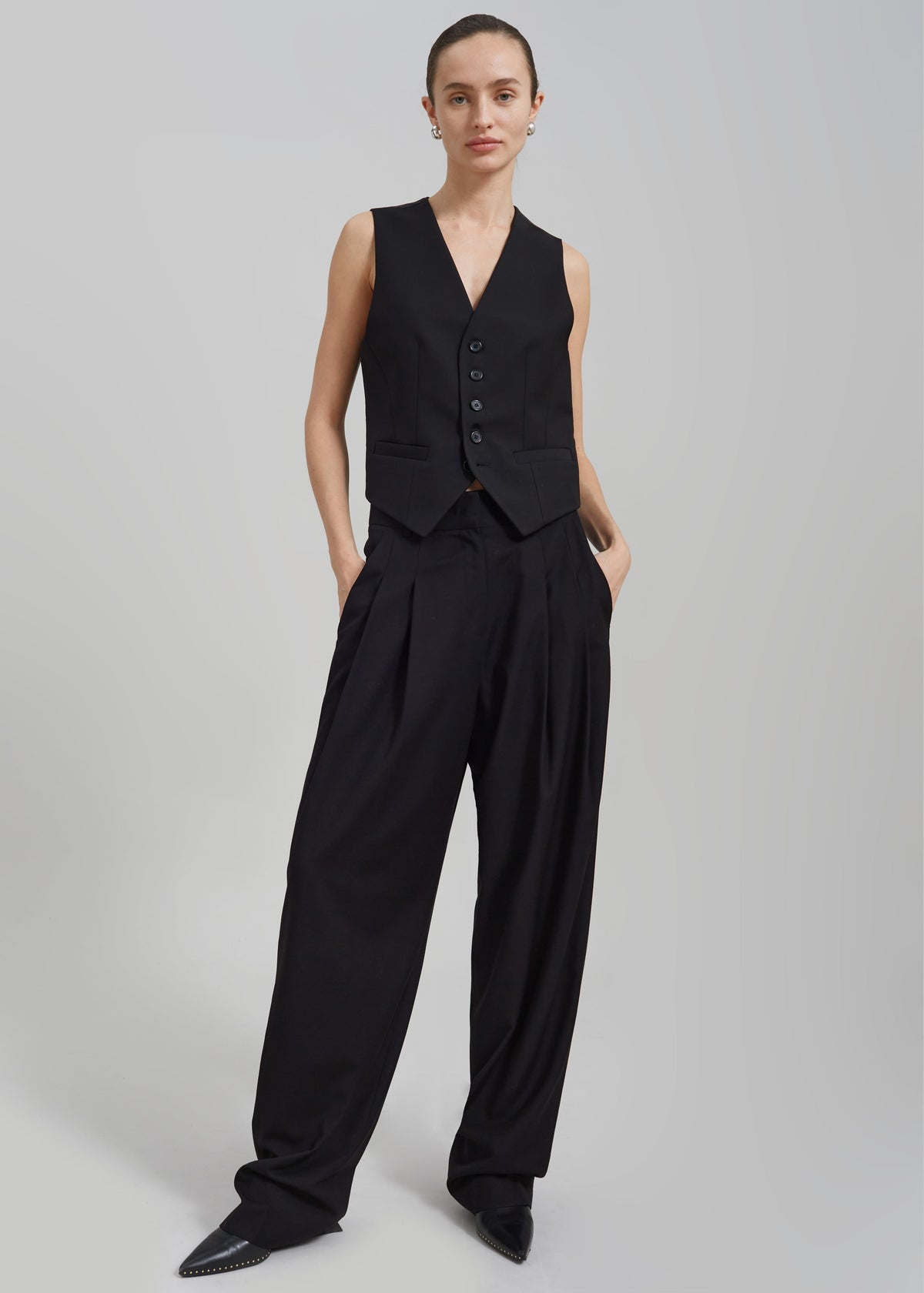 Gelso Pleated Trousers - Black – view 12 of 14
