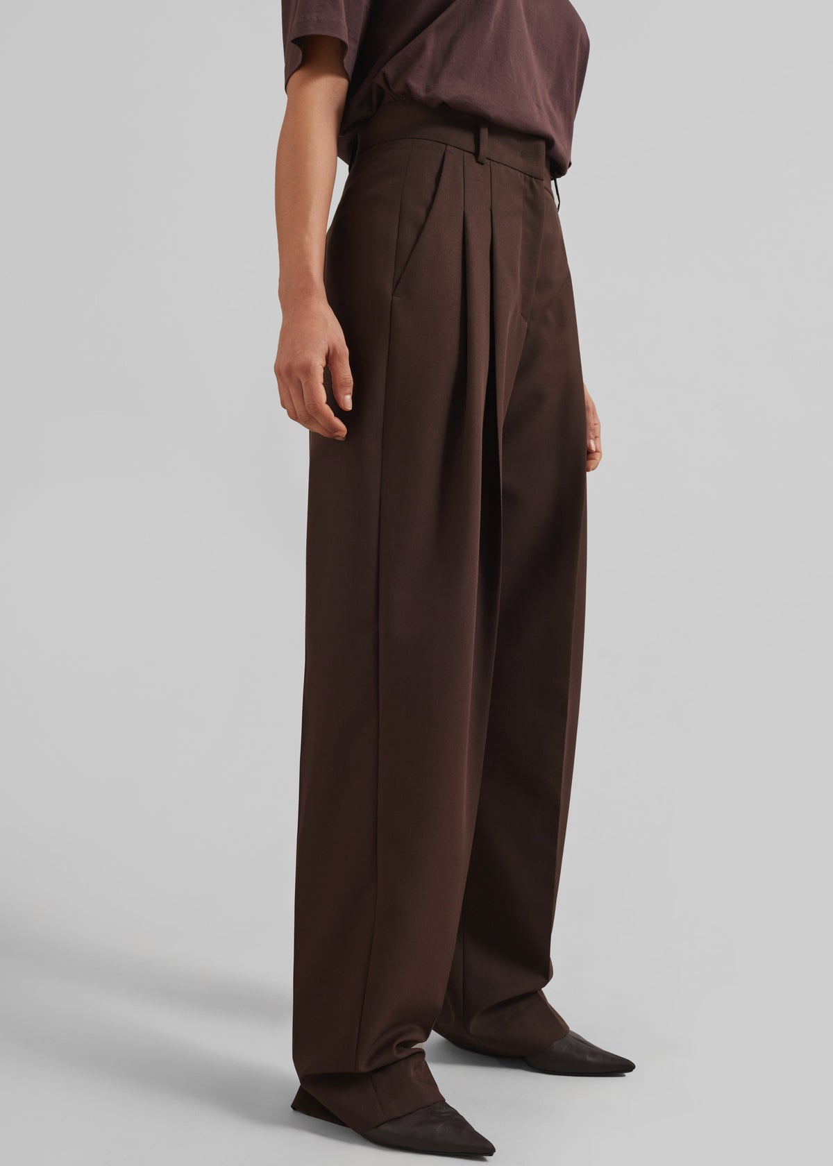Gelso Pleated Twill Trousers - Brown – view 2 of 9