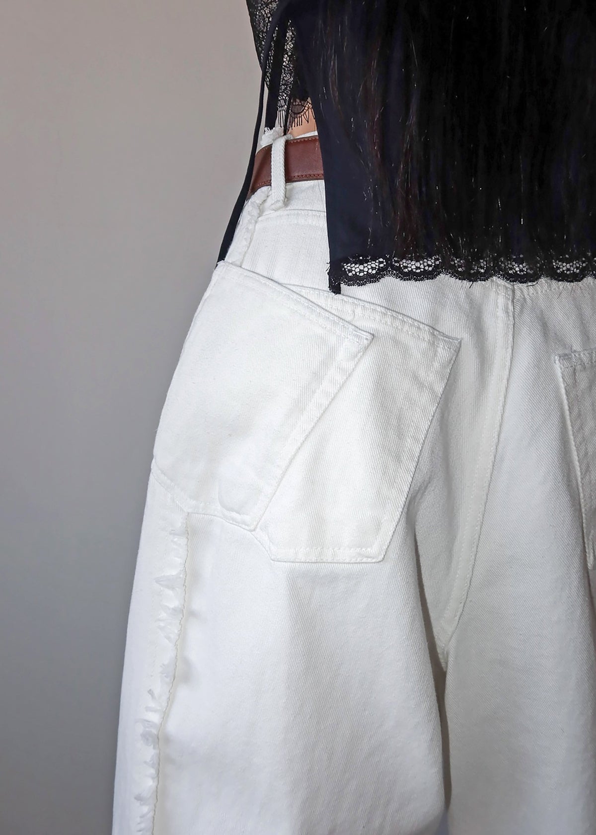 Halgar Frayed Seam Barrel Leg Jeans - White – view 8 of 14