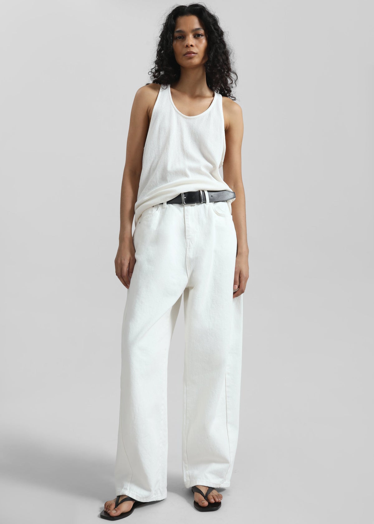 Halgar Frayed Seam Barrel Leg Jeans - White – view 9 of 14