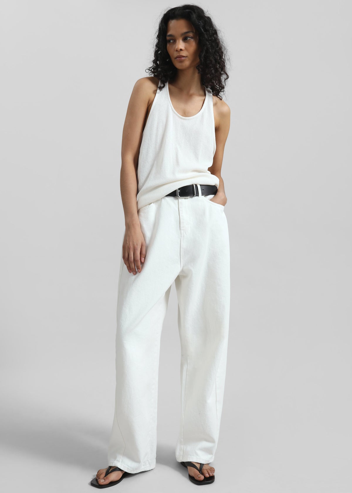 Halgar Frayed Seam Barrel Leg Jeans - White – view 1 of 14