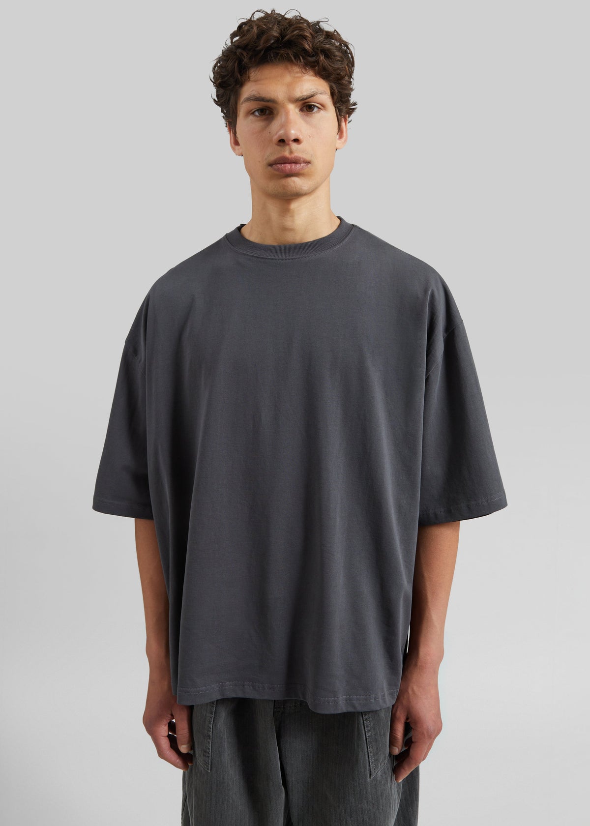 Harris Oversized T-Shirt - Slate Grey – view 4 of 7