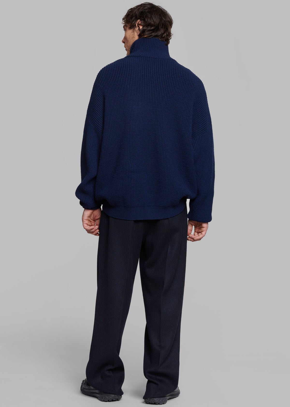 Harrison Quarter Zip Jumper - Navy – view 10 of 11