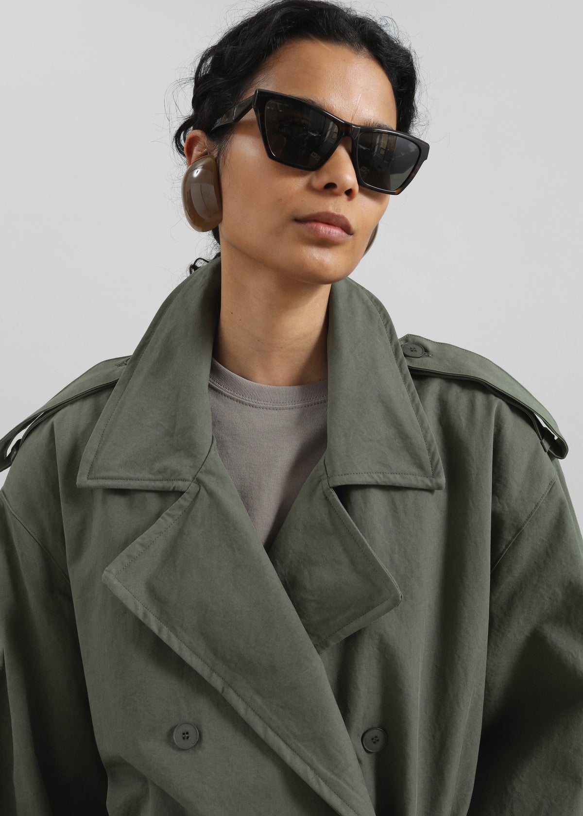 Hedley Wired Short Trench - Olive – view 6 of 12