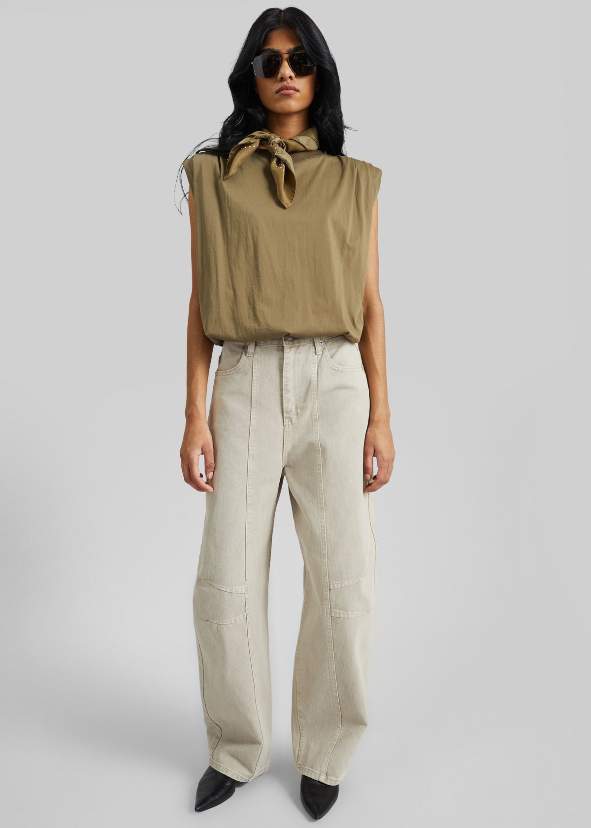 Idre Barrel Leg Jeans - Beige – view 1 of 8