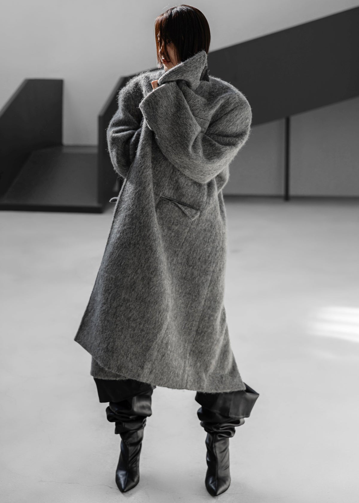 John Oversized Coat - Grey – view 5 of 8