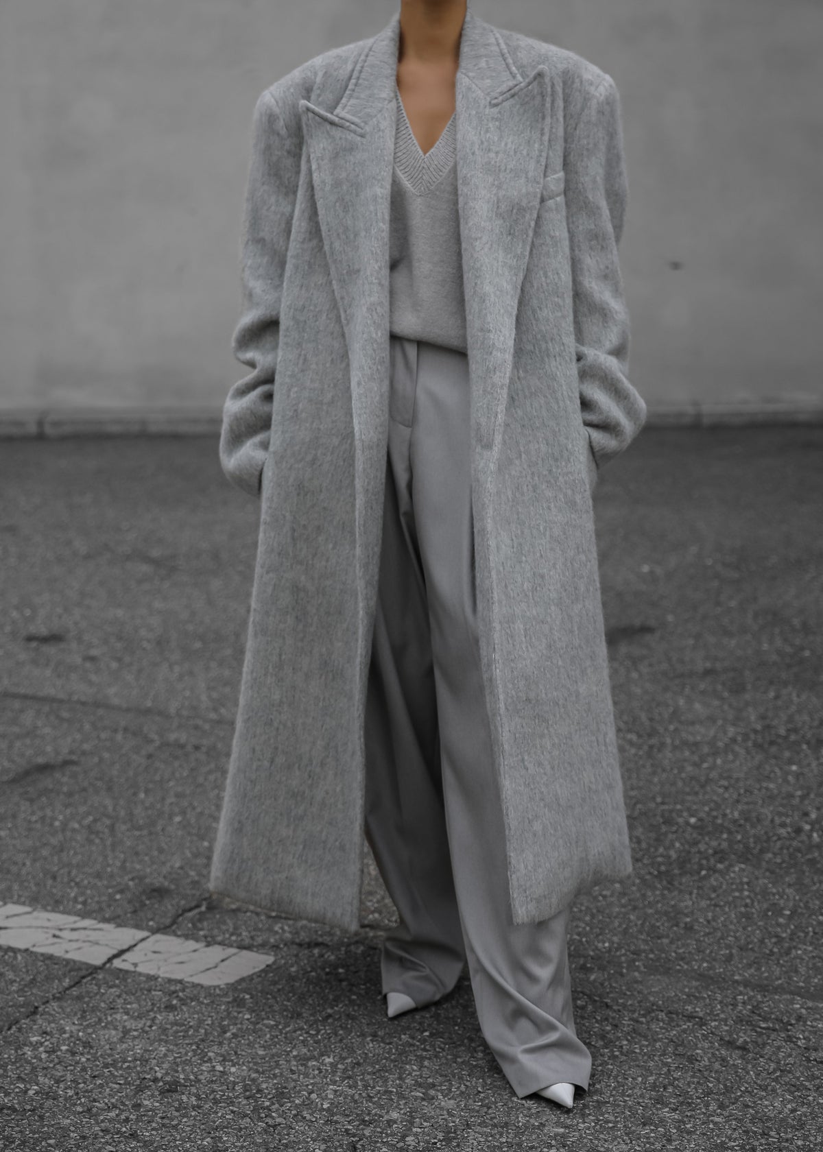 John Oversized Coat - Light Grey – view 3 of 12