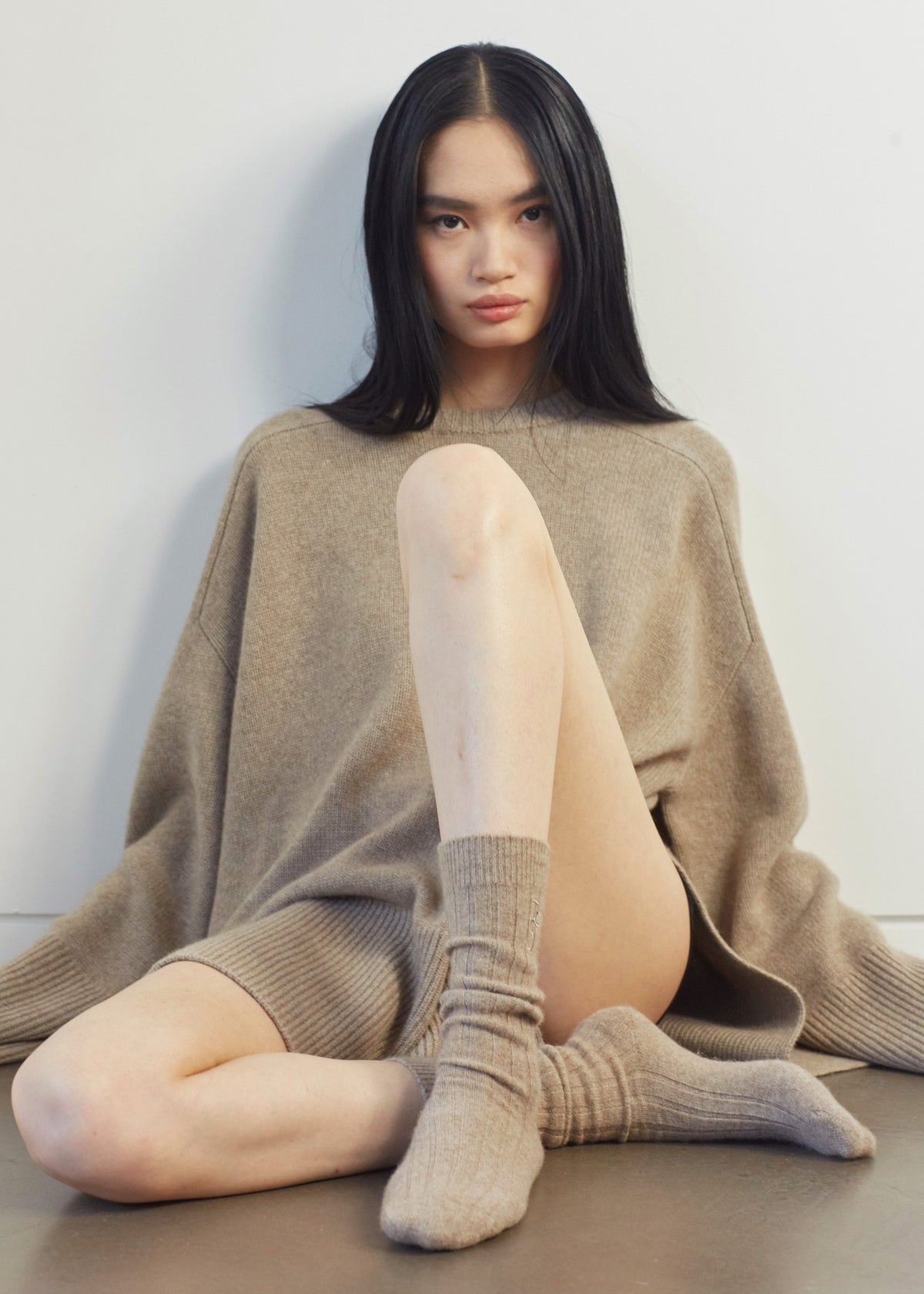 Kairon Cashmere Crewneck Sweater - Beige – view 9 of 12