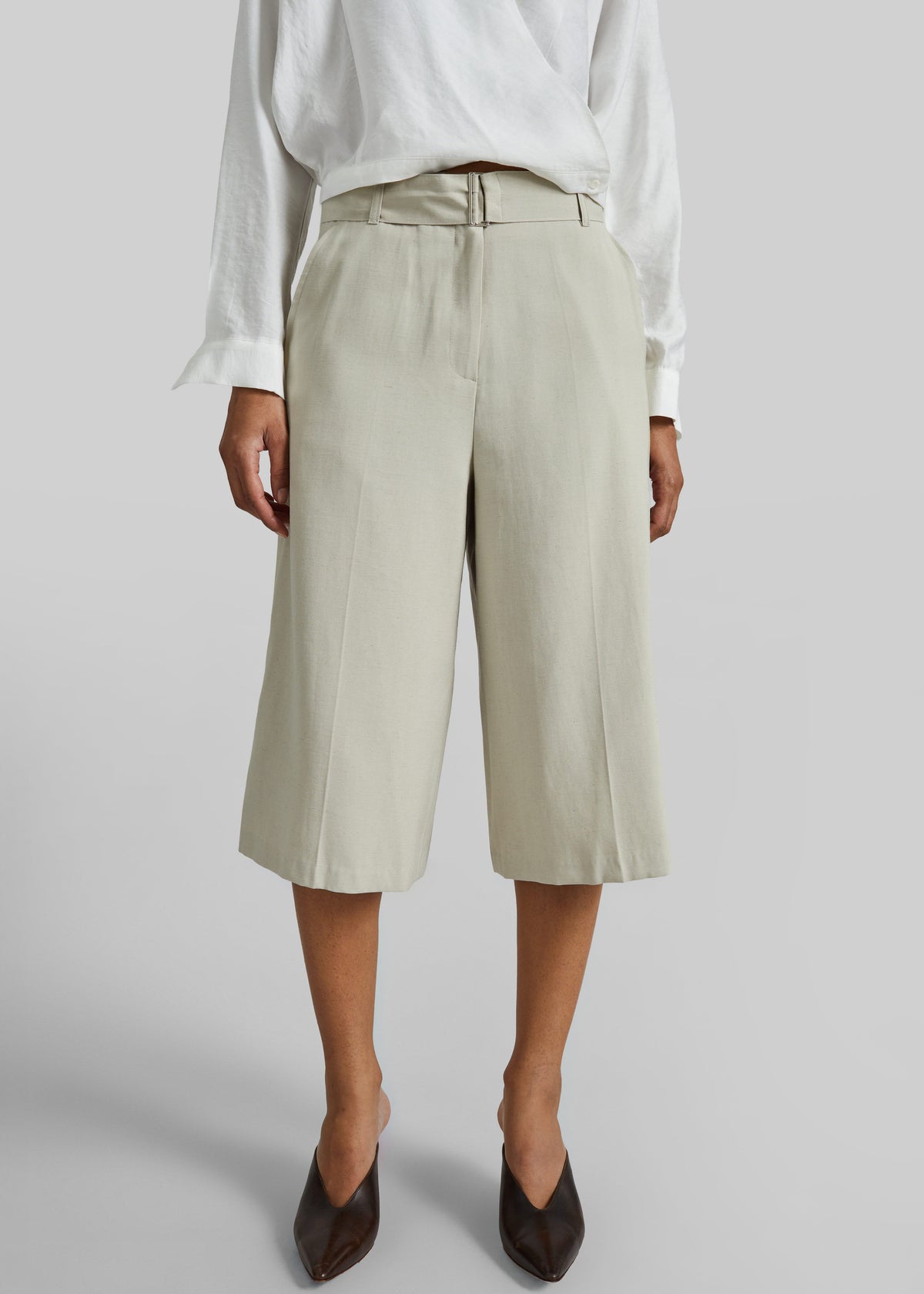 Lavre Belted Bermuda Shorts - Beige Melange – view 3 of 6