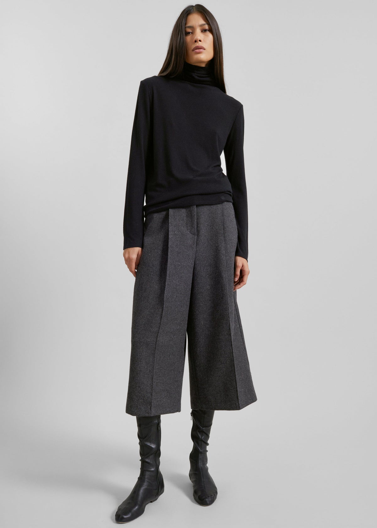 Leher Tailored Wool Culottes - Charcoal – view 3 of 10