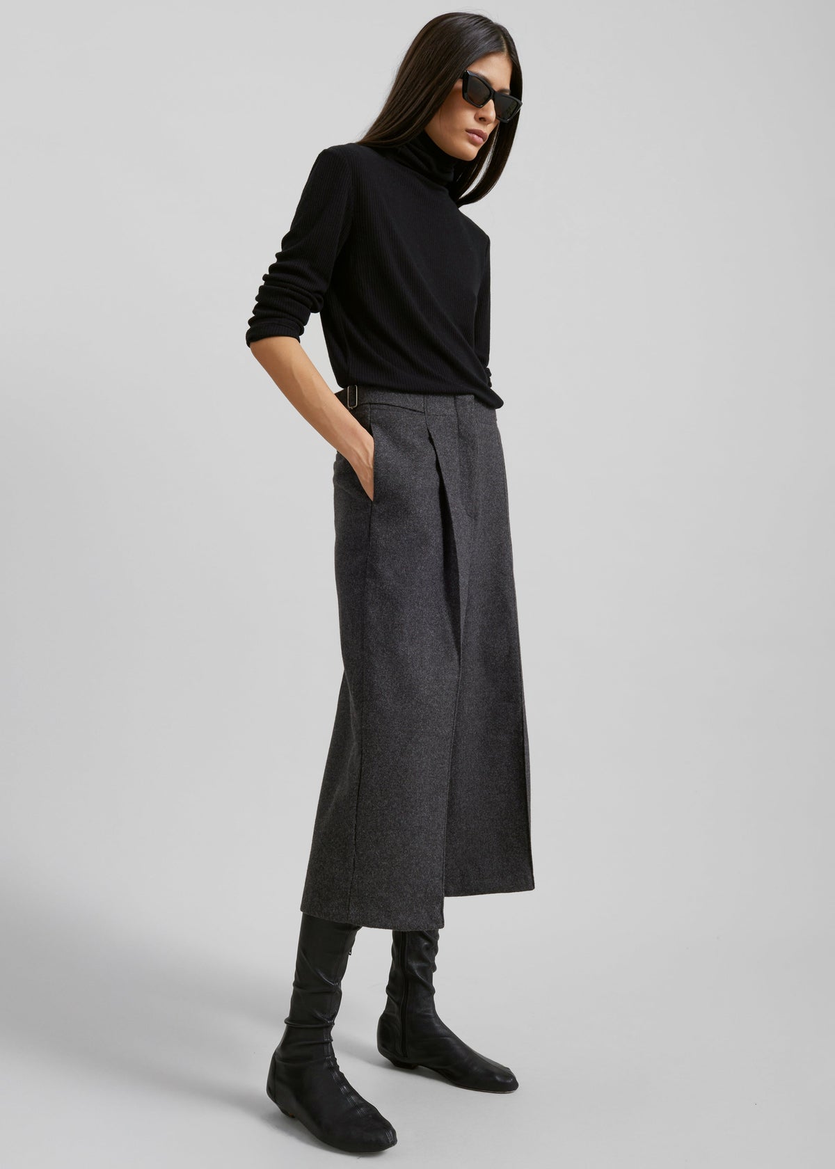 Leher Tailored Wool Culottes - Charcoal – view 6 of 10
