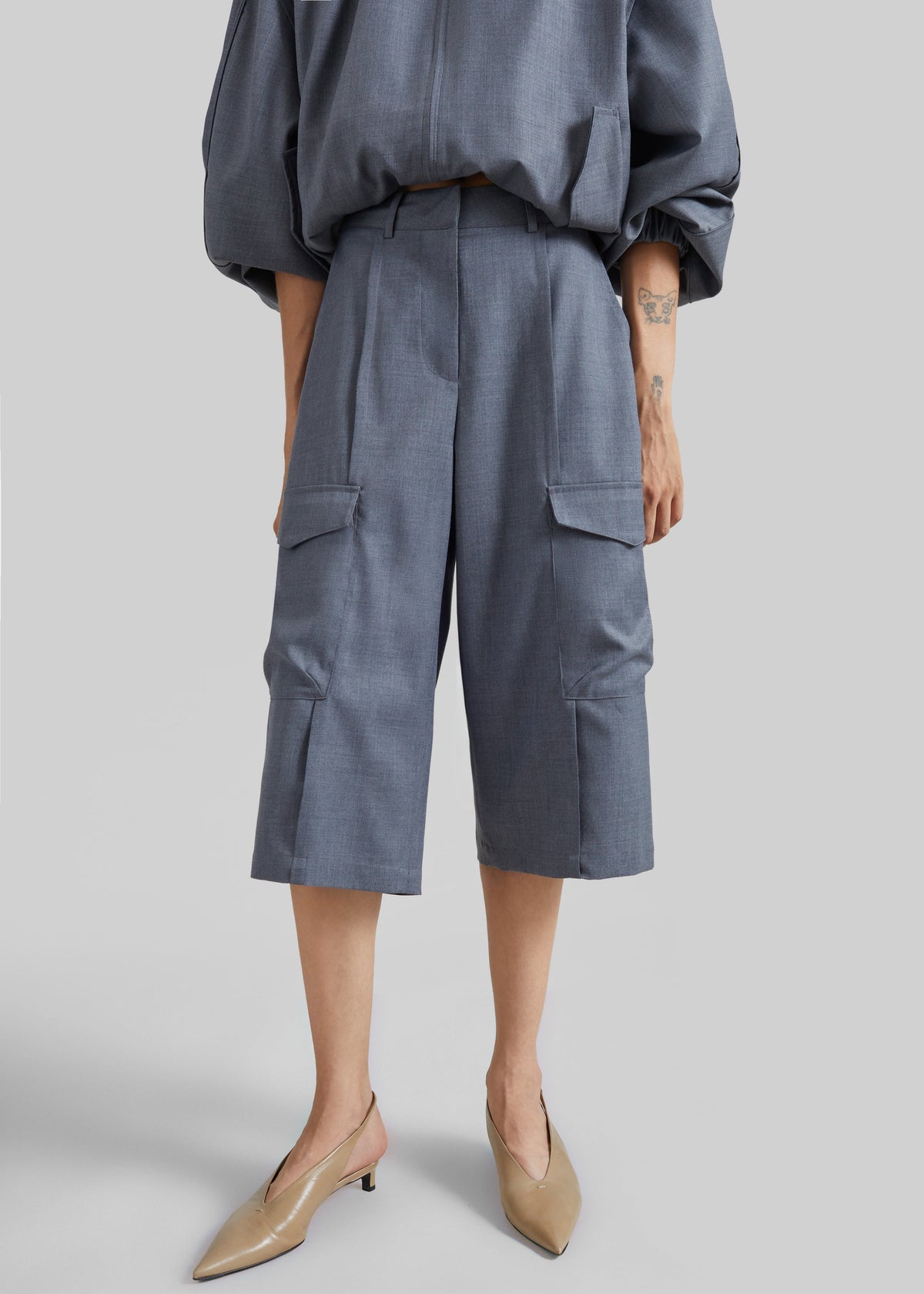Linar Cargo Bermuda Shorts - Grey Melange – view 2 of 8