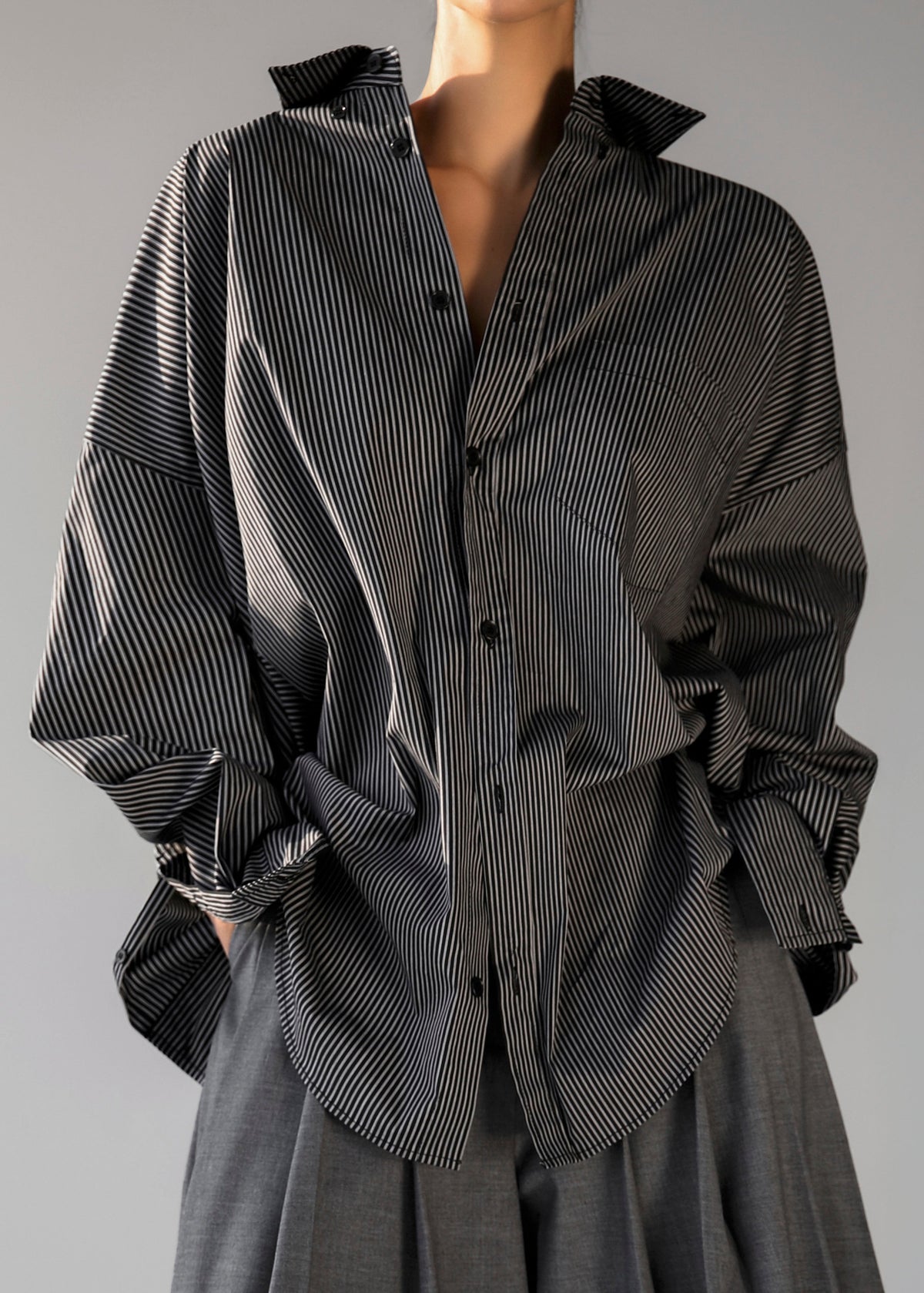 Lioris Oversized Shirt - Black/White Stripe – view 1 of 10