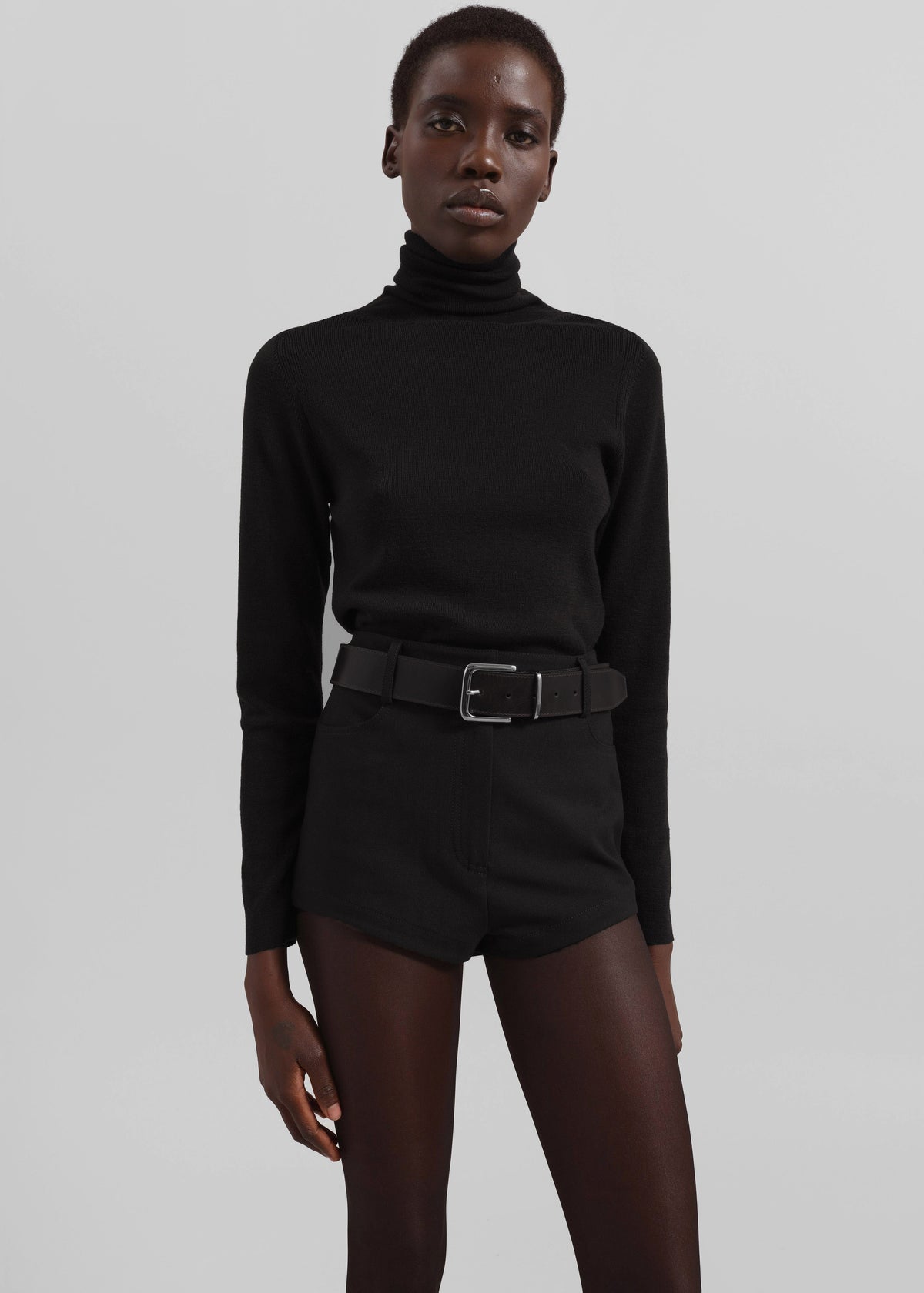 Loen Hot Pants - Black – view 7 of 8