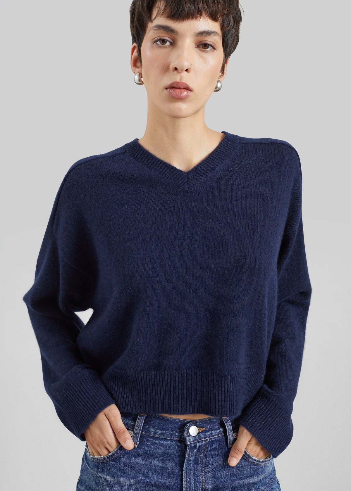 Loulou de Saison Anzor Lds V-Neck Sweater - Navy – view 1 of 5