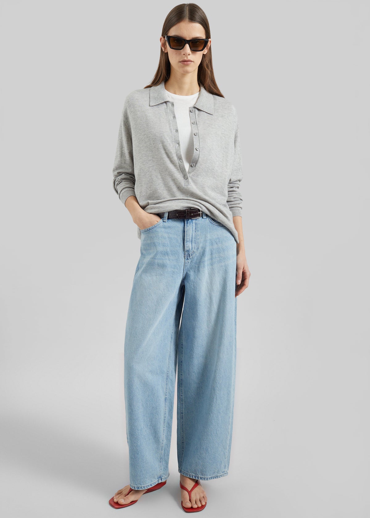 Lucena Barrel-Leg Jeans - Light Wash – view 3 of 9