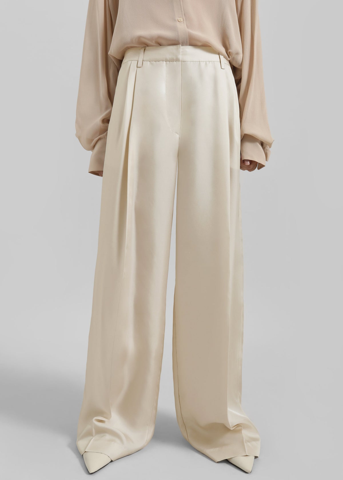 Marfa Pleated Silk Trousers - Light Beige – view 5 of 8