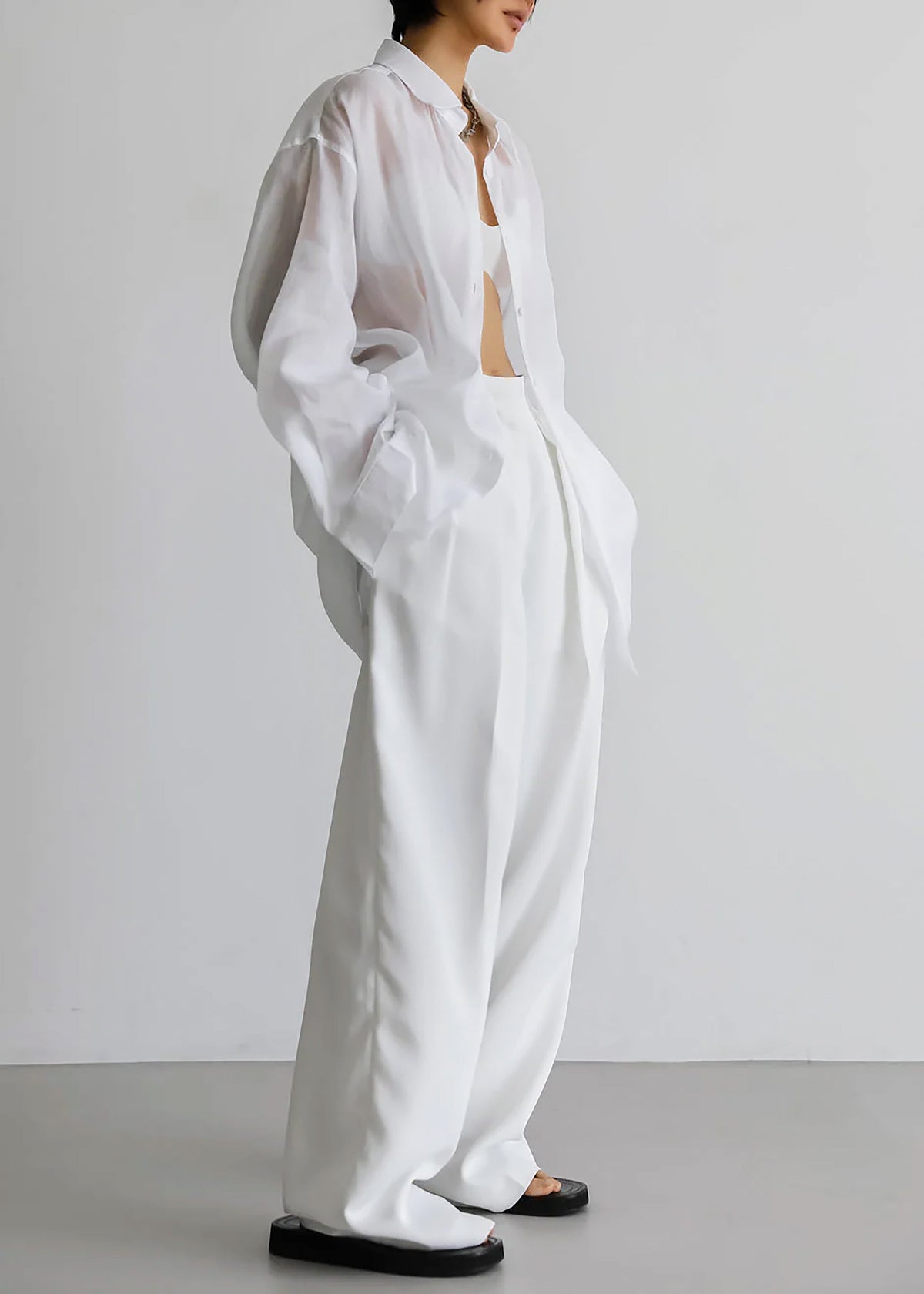 Marlow Oversized Linen Shirt - White – view 2 of 10