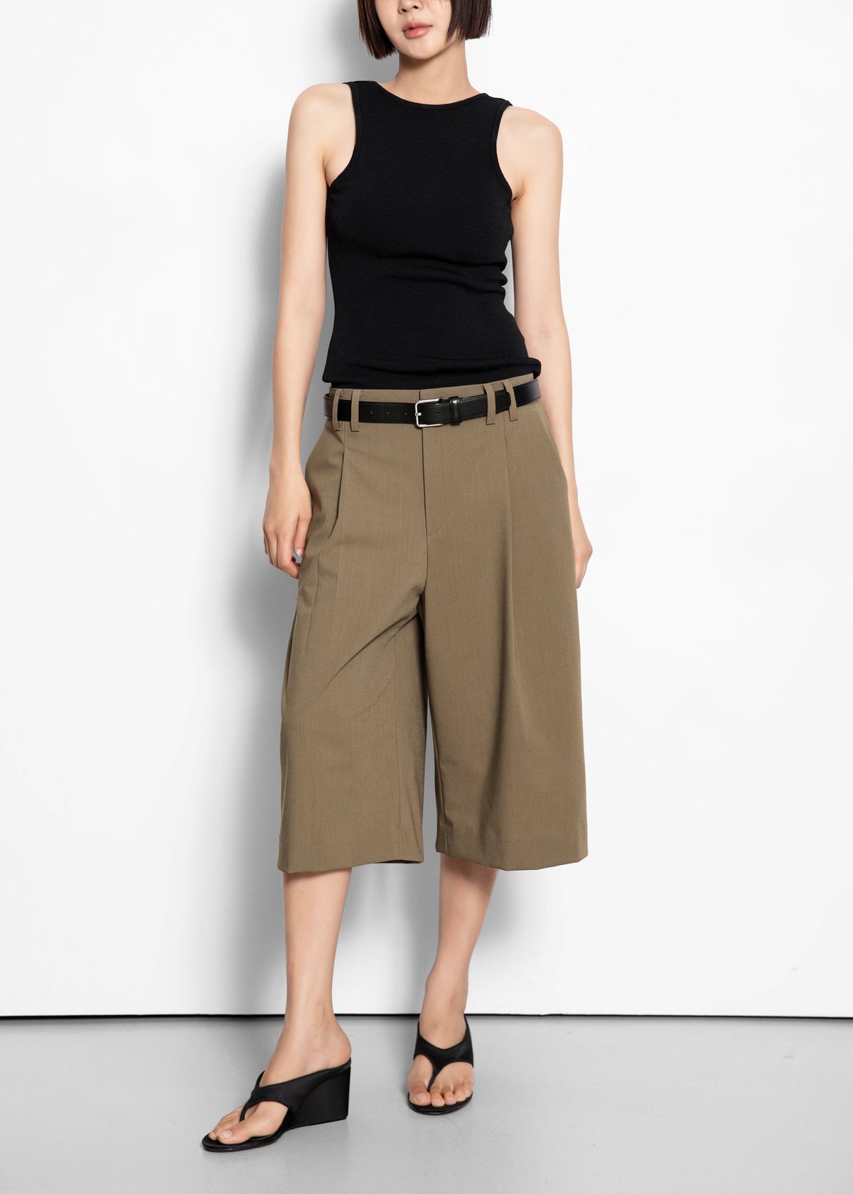 Meldert Bermuda Shorts - Khaki Brown – view 6 of 10