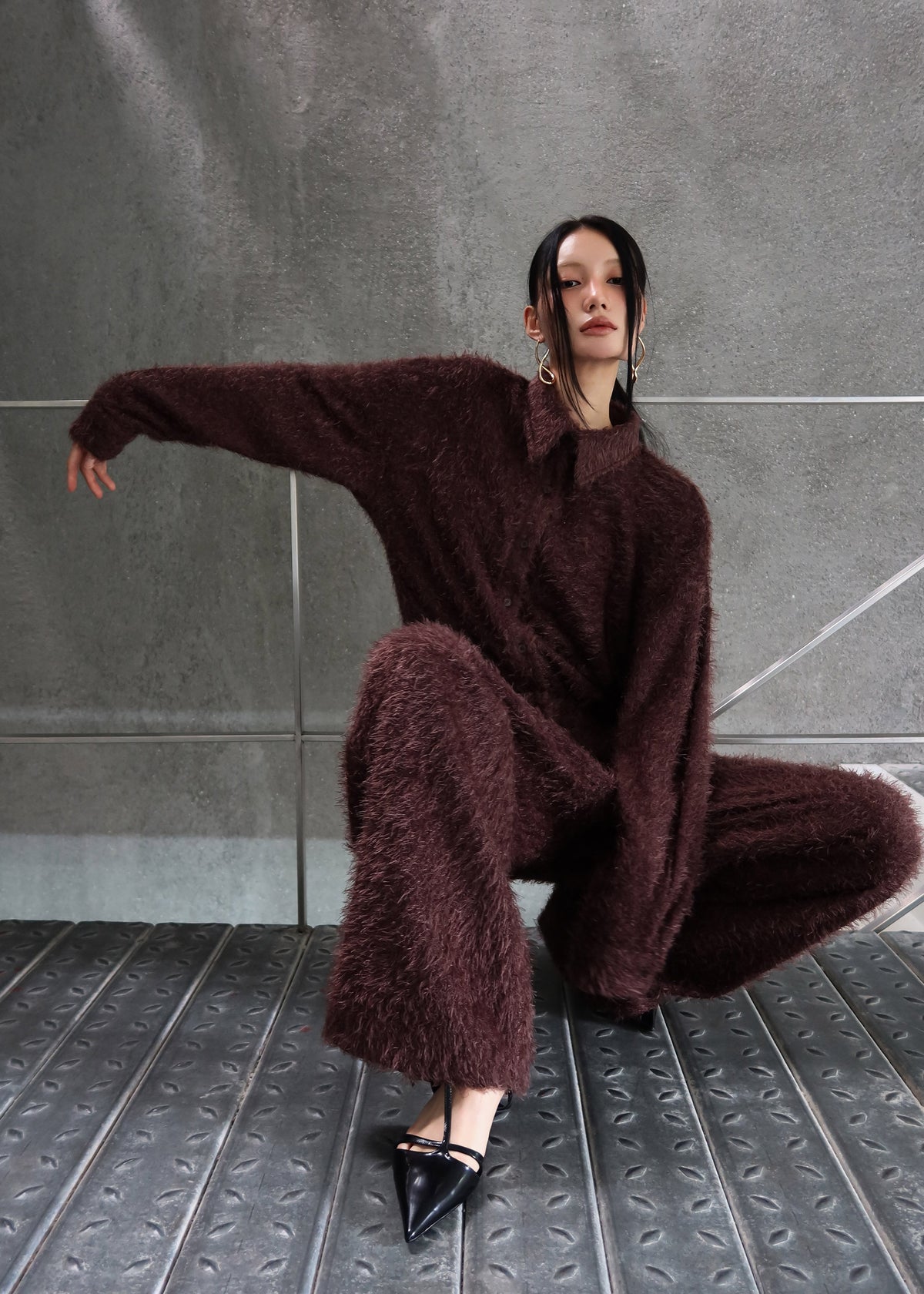 Melker Furry Pants - Mauve Brown – view 2 of 12