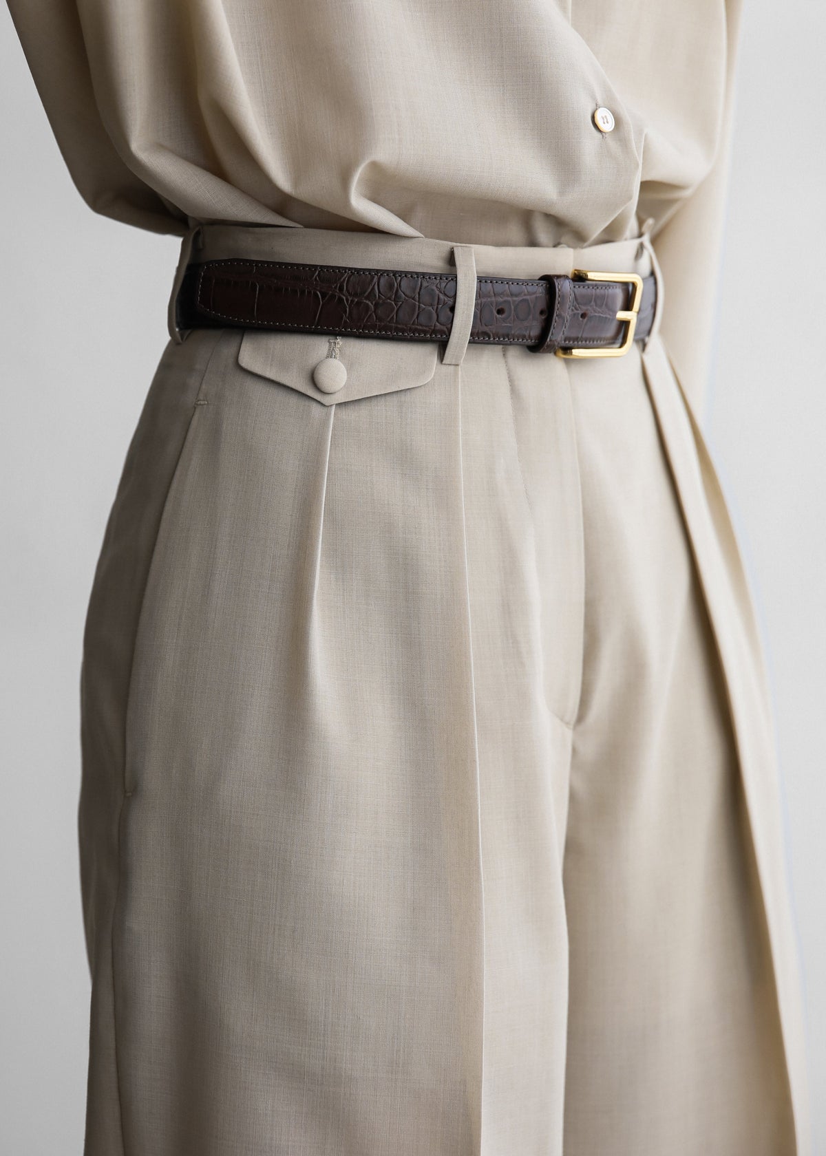Meslay Sheer Pleated Trousers - Beige – view 7 of 11