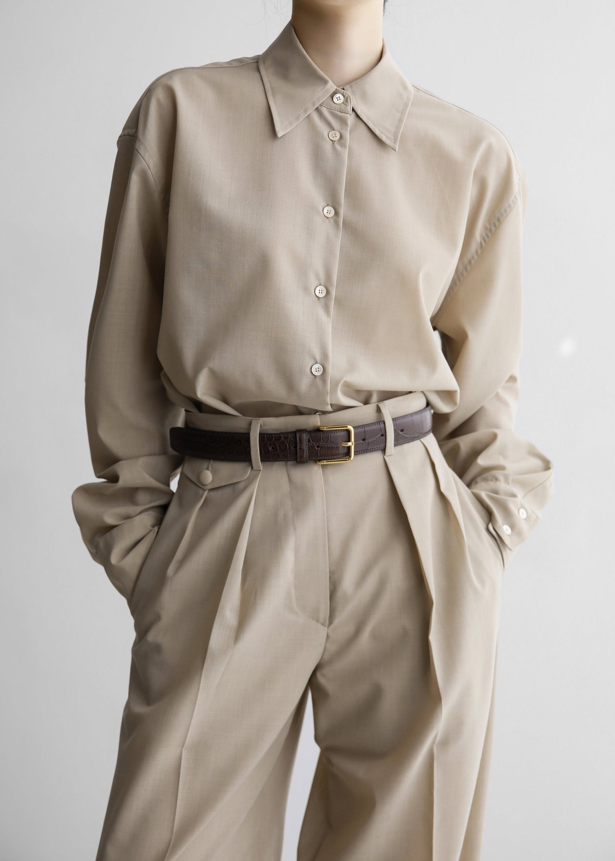 Meslay Sheer Pleated Trousers - Beige – view 10 of 11