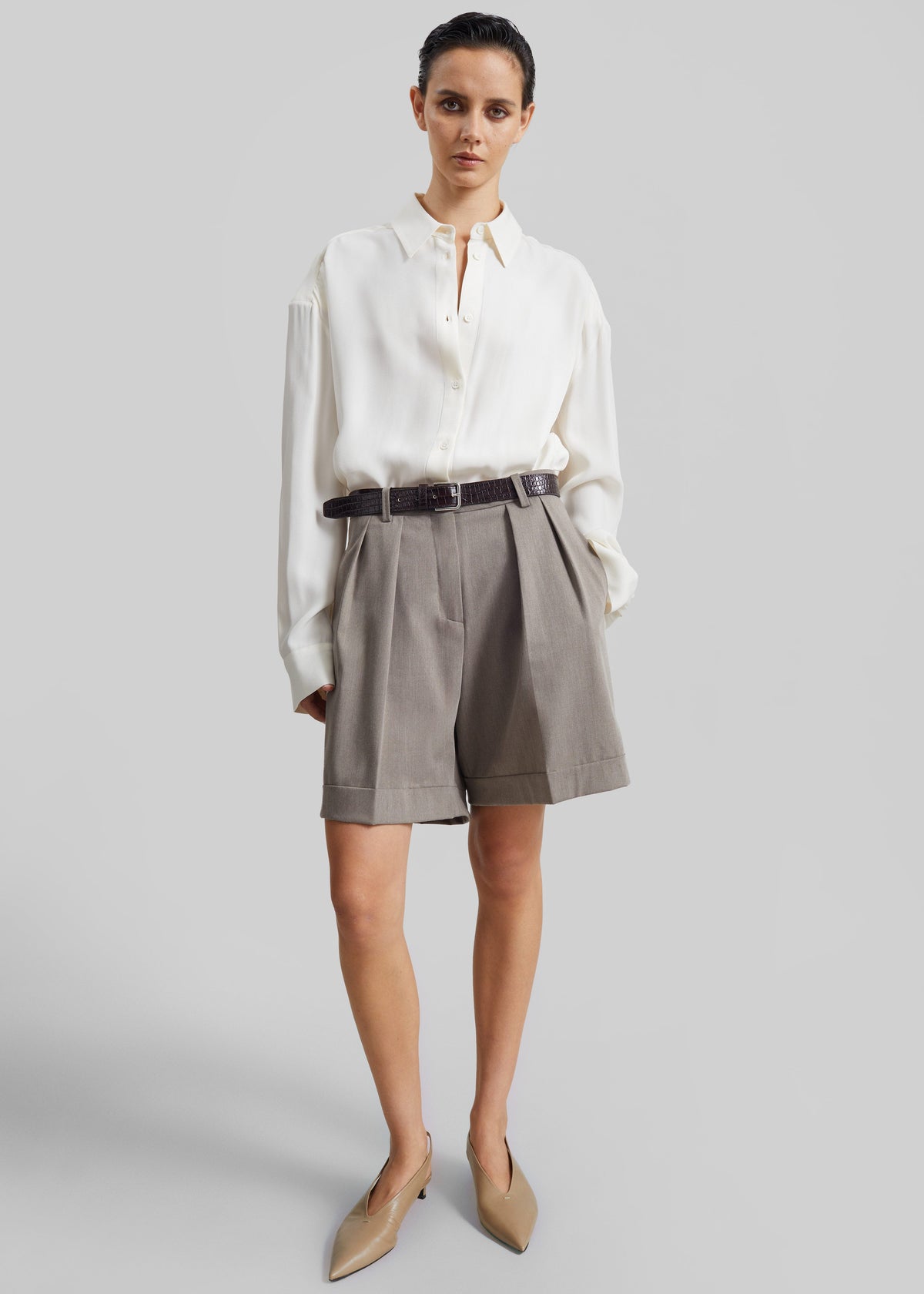 Mirbel Pleated Shorts - Taupe – view 1 of 12